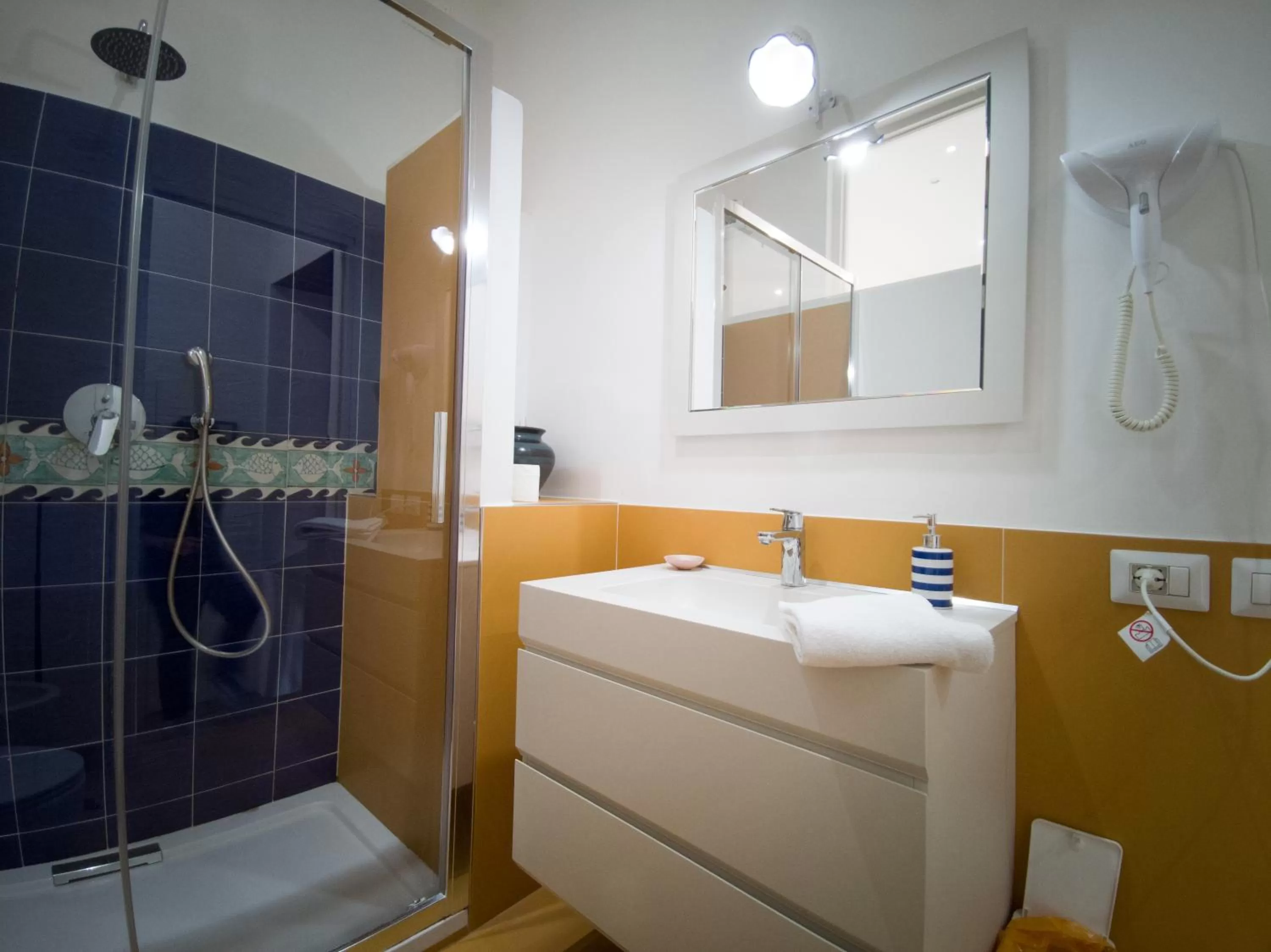 Bathroom in 5 sirene