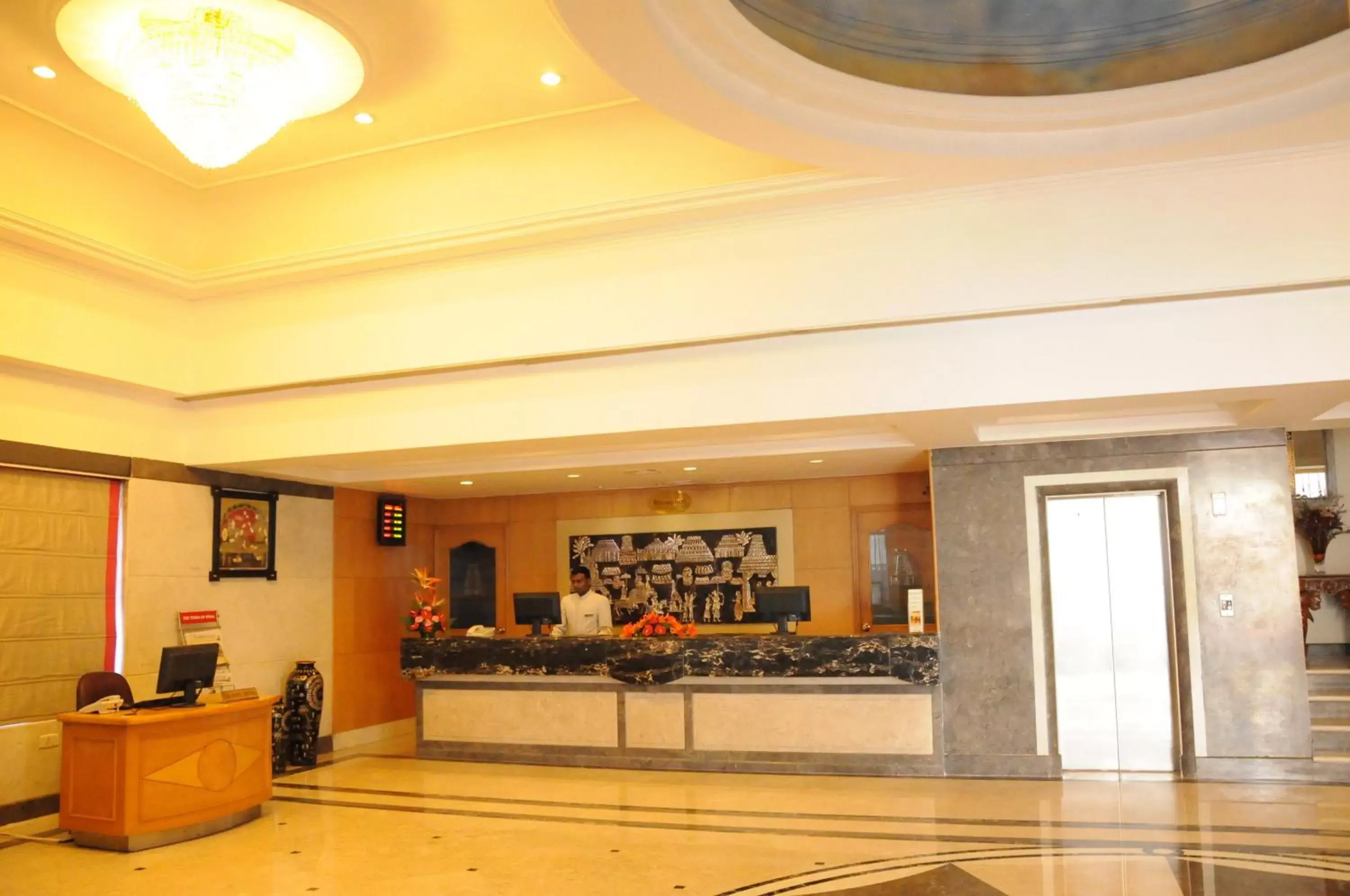 Staff, Lobby/Reception in Regency Kanchipuram by GRT Hotels