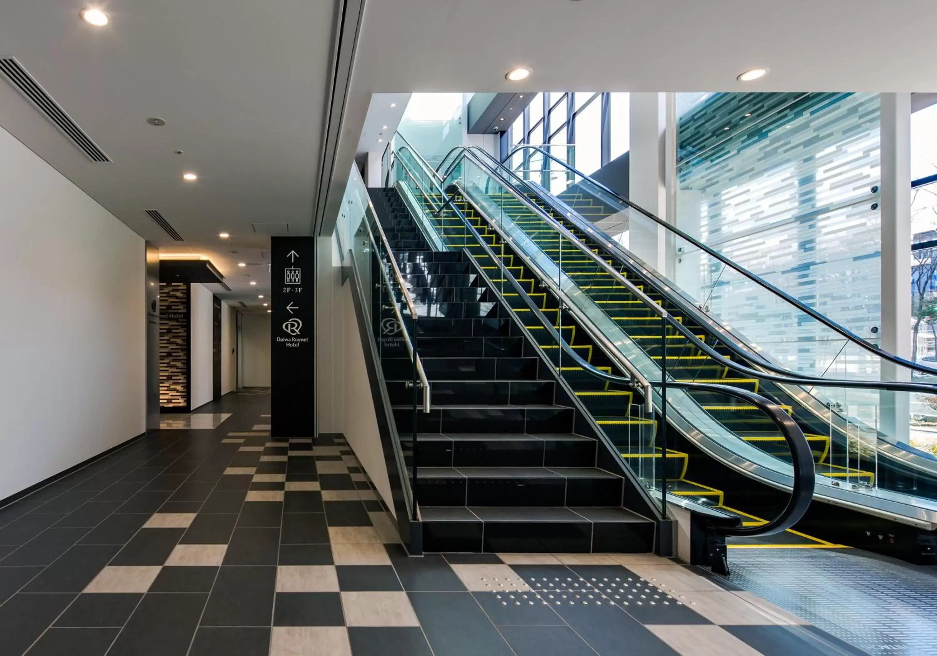 Facade/entrance in Daiwa Roynet Hotel Koriyama Ekimae Facade/entrance in Daiwa Roynet Hotel Koriyama Ekimae