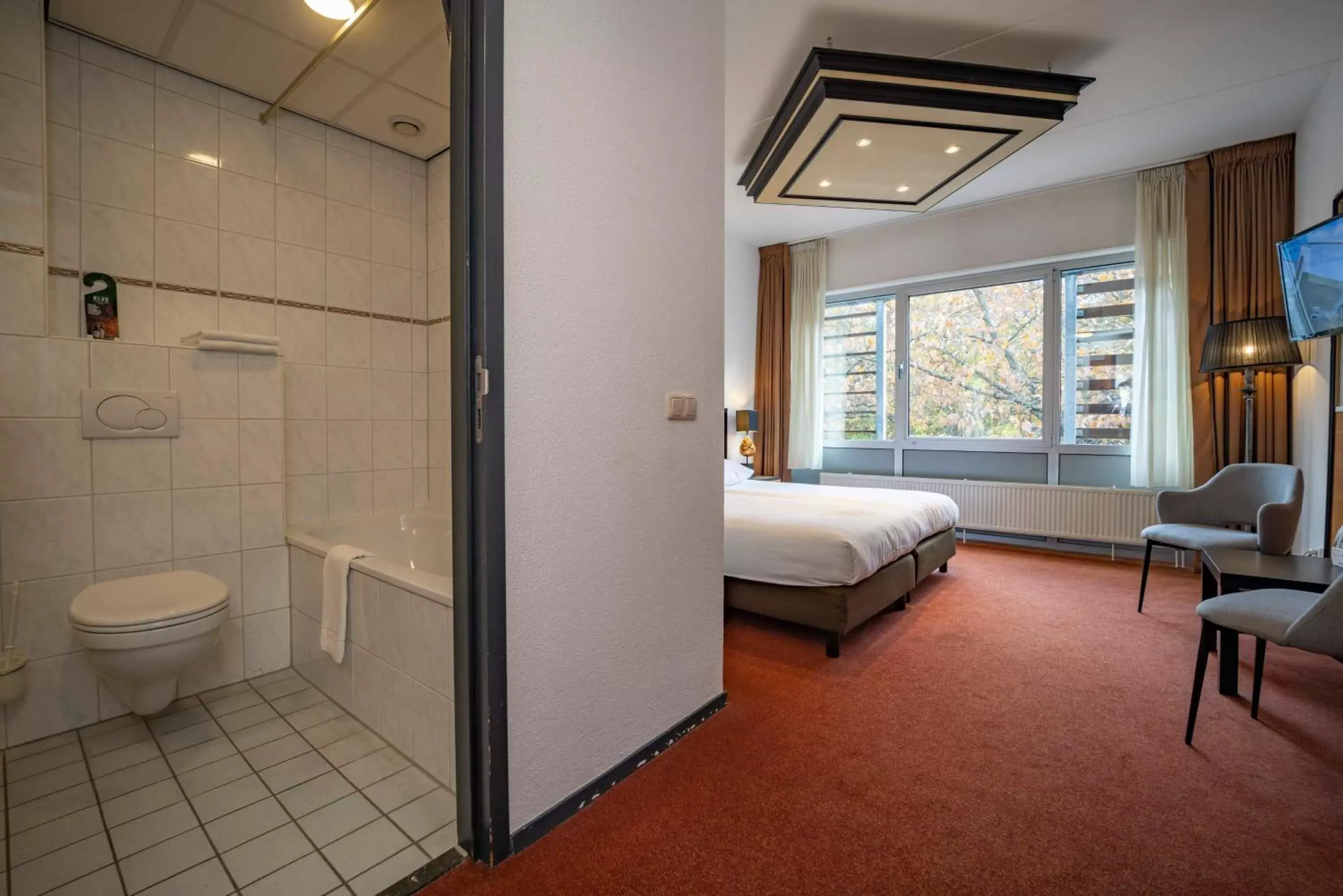 Photo of the whole room, Bathroom in Fletcher Hotel Apeldoorn