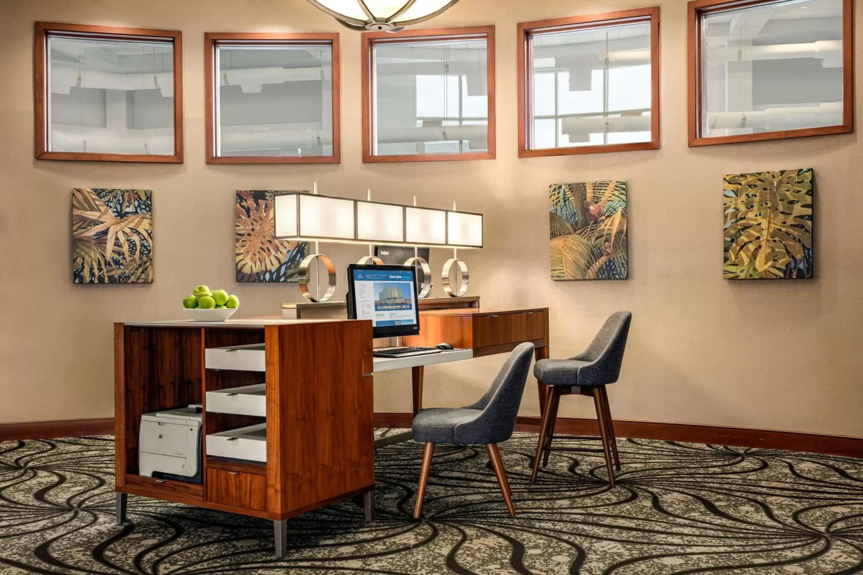 Business facilities in Hilton Suites Ocean City Oceanfront