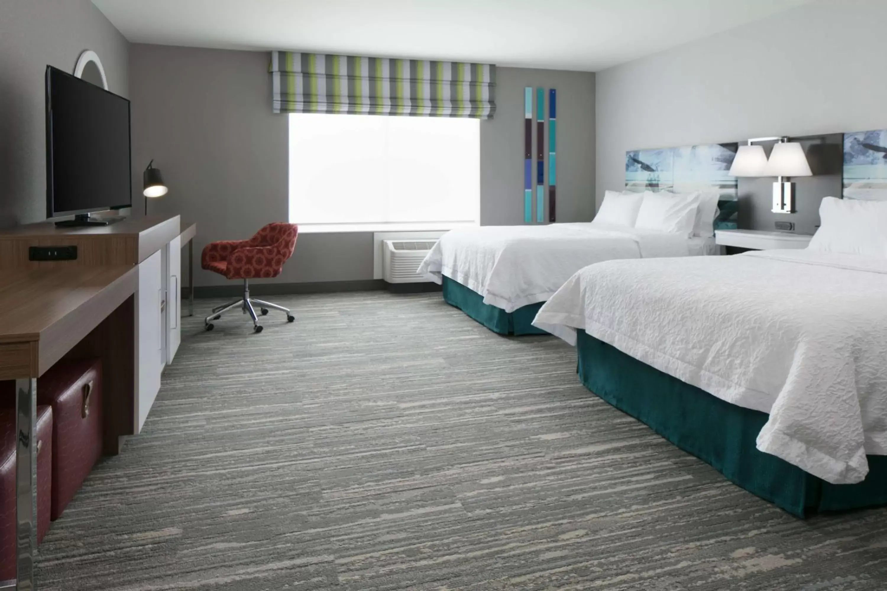 Bedroom, Bed in Hampton Inn By Hilton Wichita Northwest