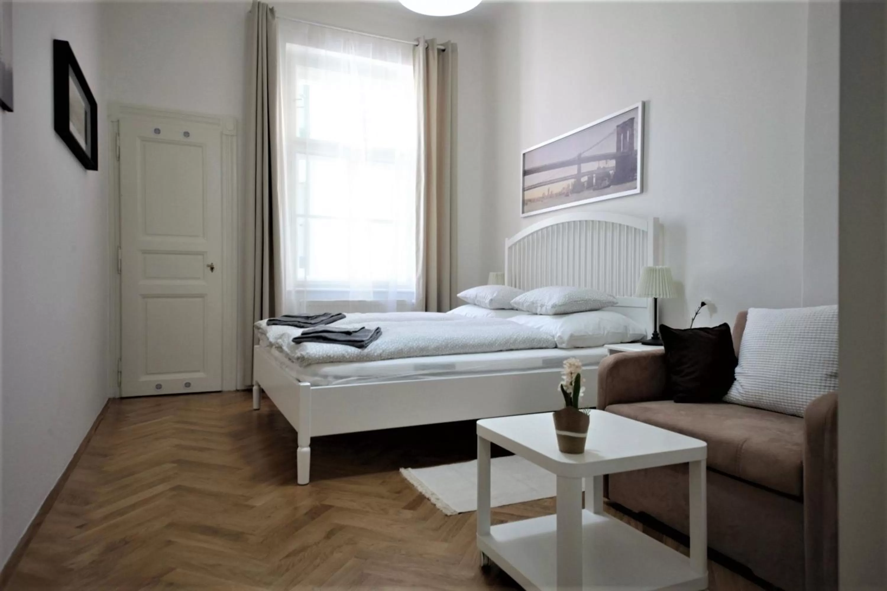 Bed in City Castle Aparthotel