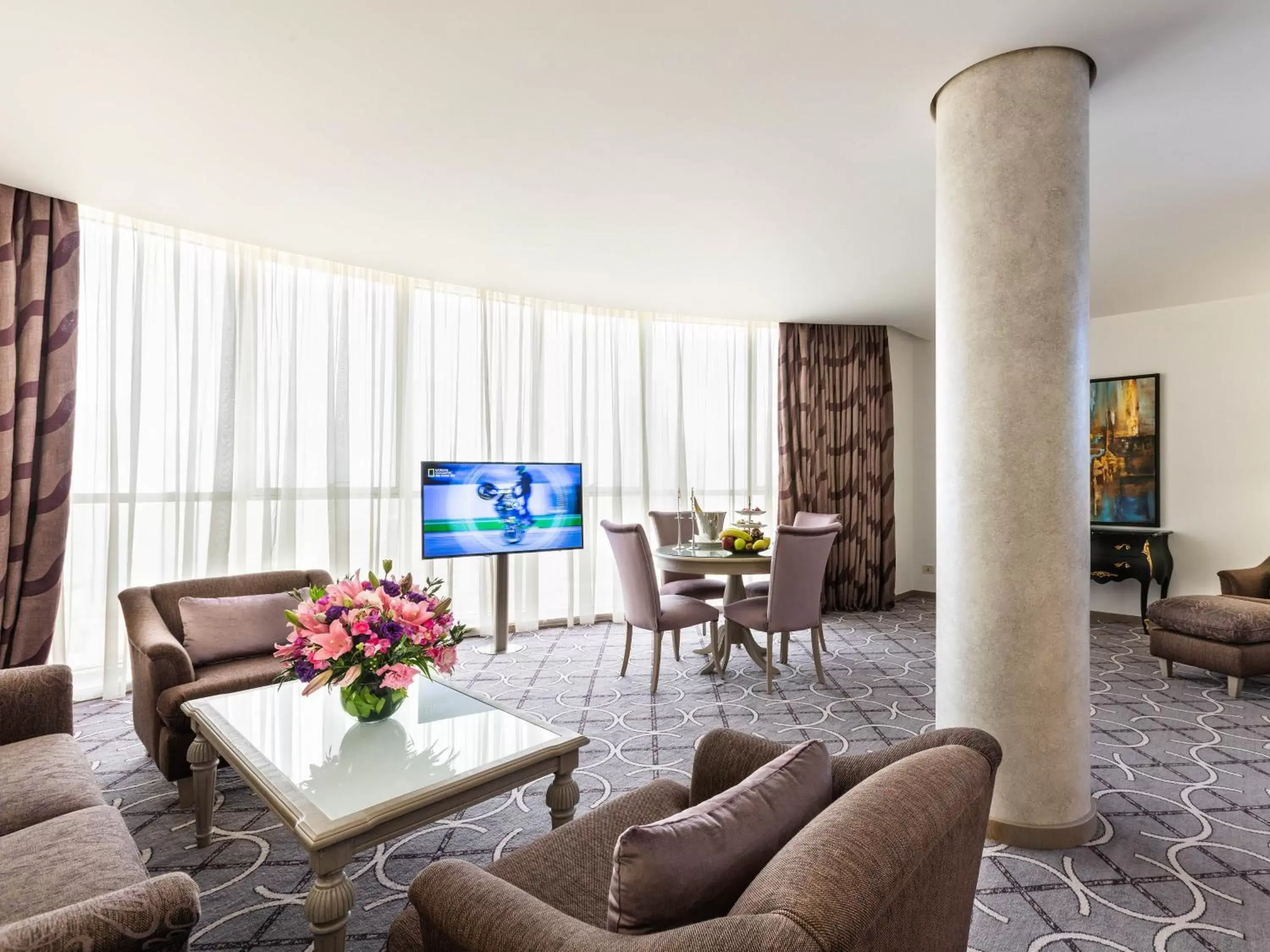 Living room, Seating Area in Gefinor Rotana – Beirut