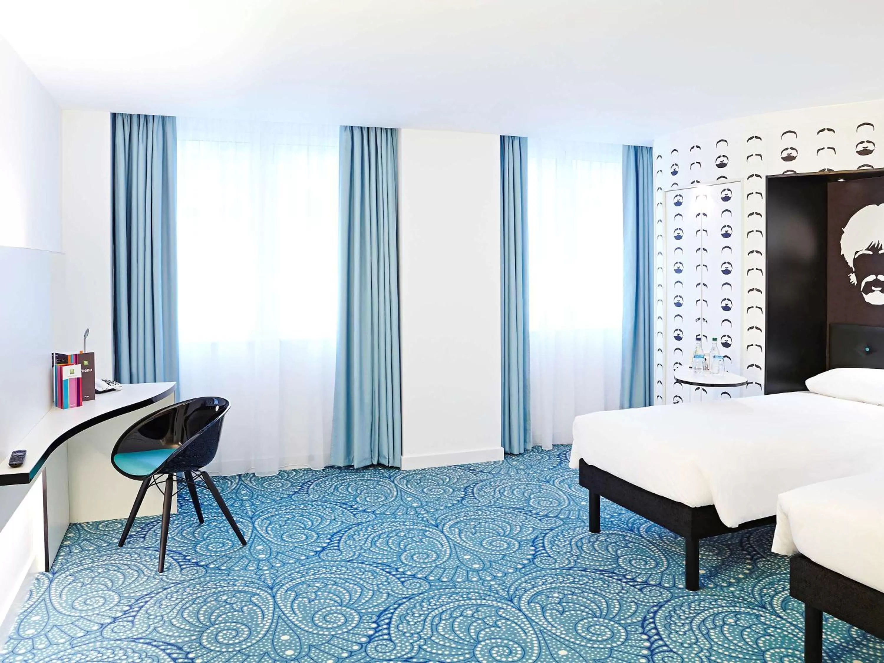 Photo of the whole room, Bed in Ibis Styles Liverpool Centre Dale Street - Cavern Quarter