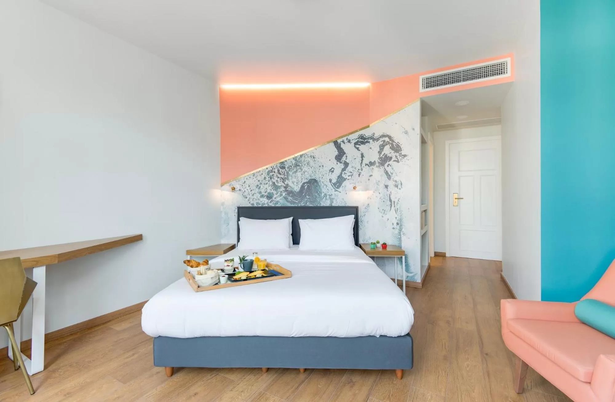 Bed in Colors Urban Hotel Thessaloniki