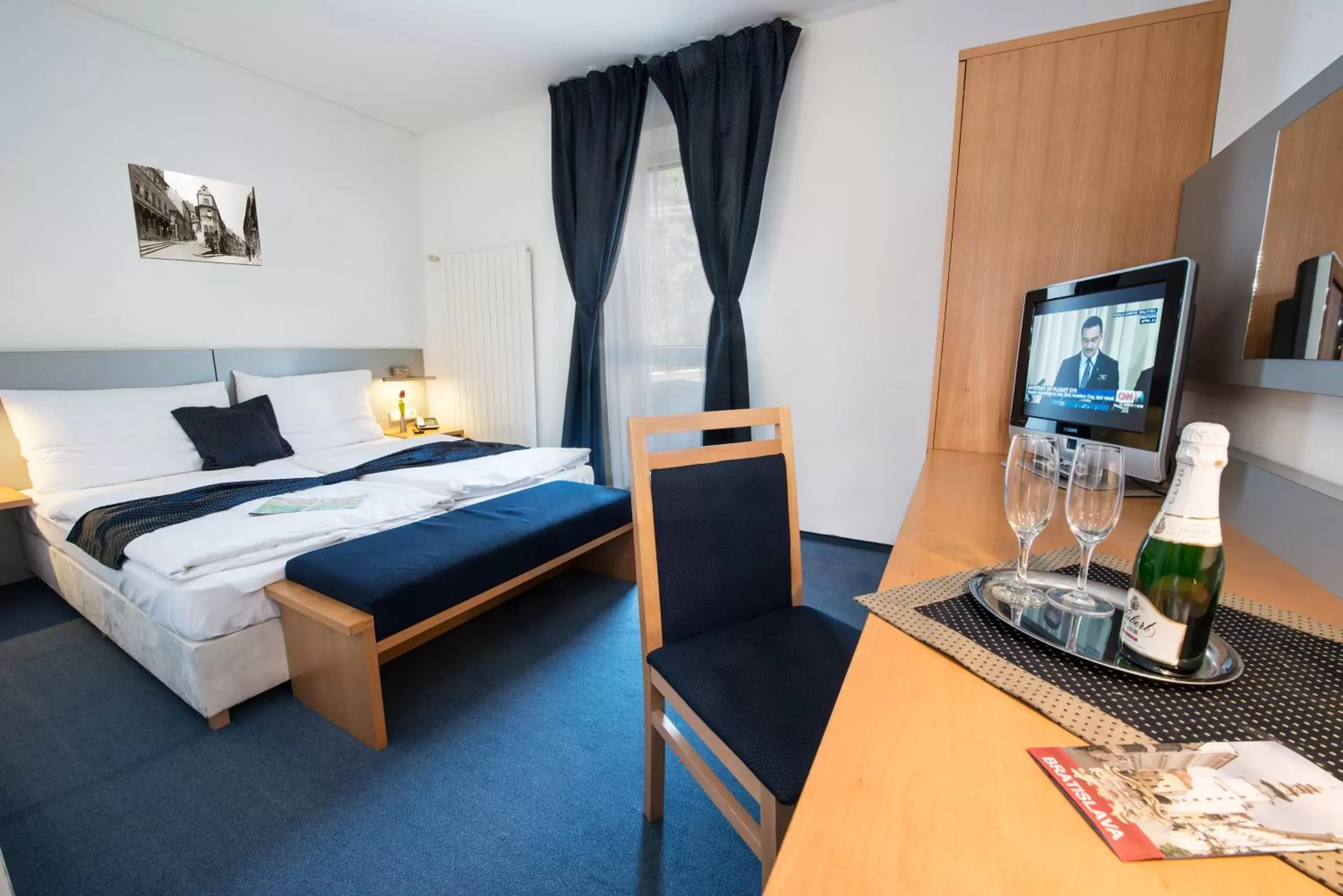 Double Room in Felicity Garni Hotel Double Room in Felicity Garni Hotel