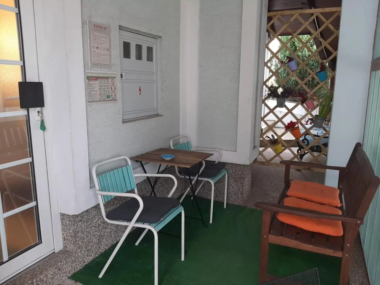 Apartment & Rooms Miboti