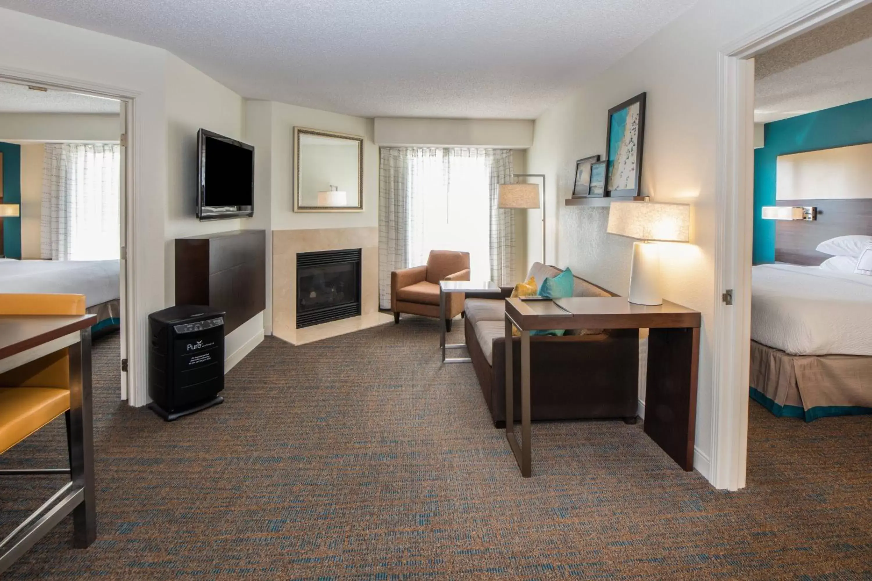 Bedroom, TV/Entertainment Center in Residence Inn by Marriott Jacksonville Butler Boulevard