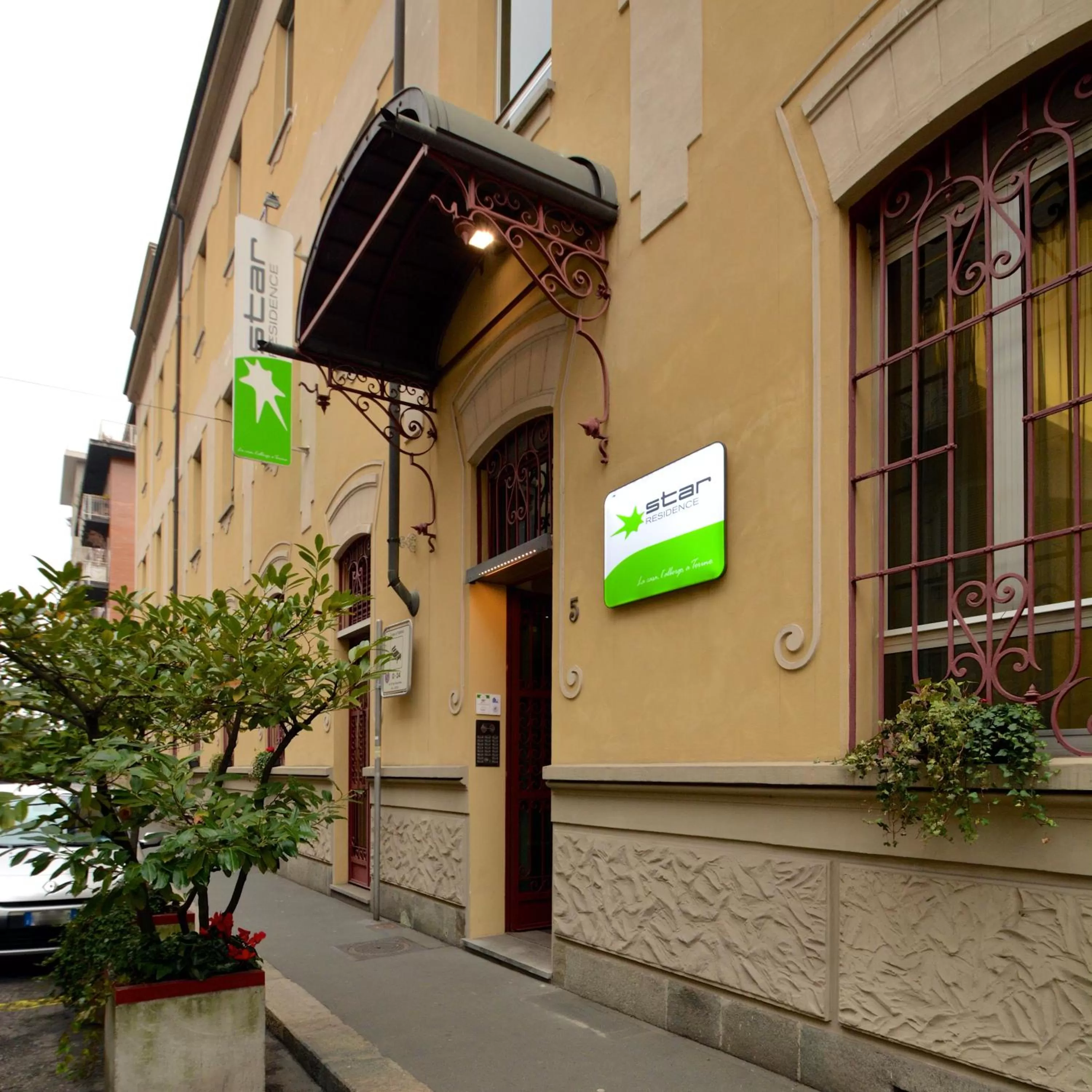 Facade/entrance in Residence Star