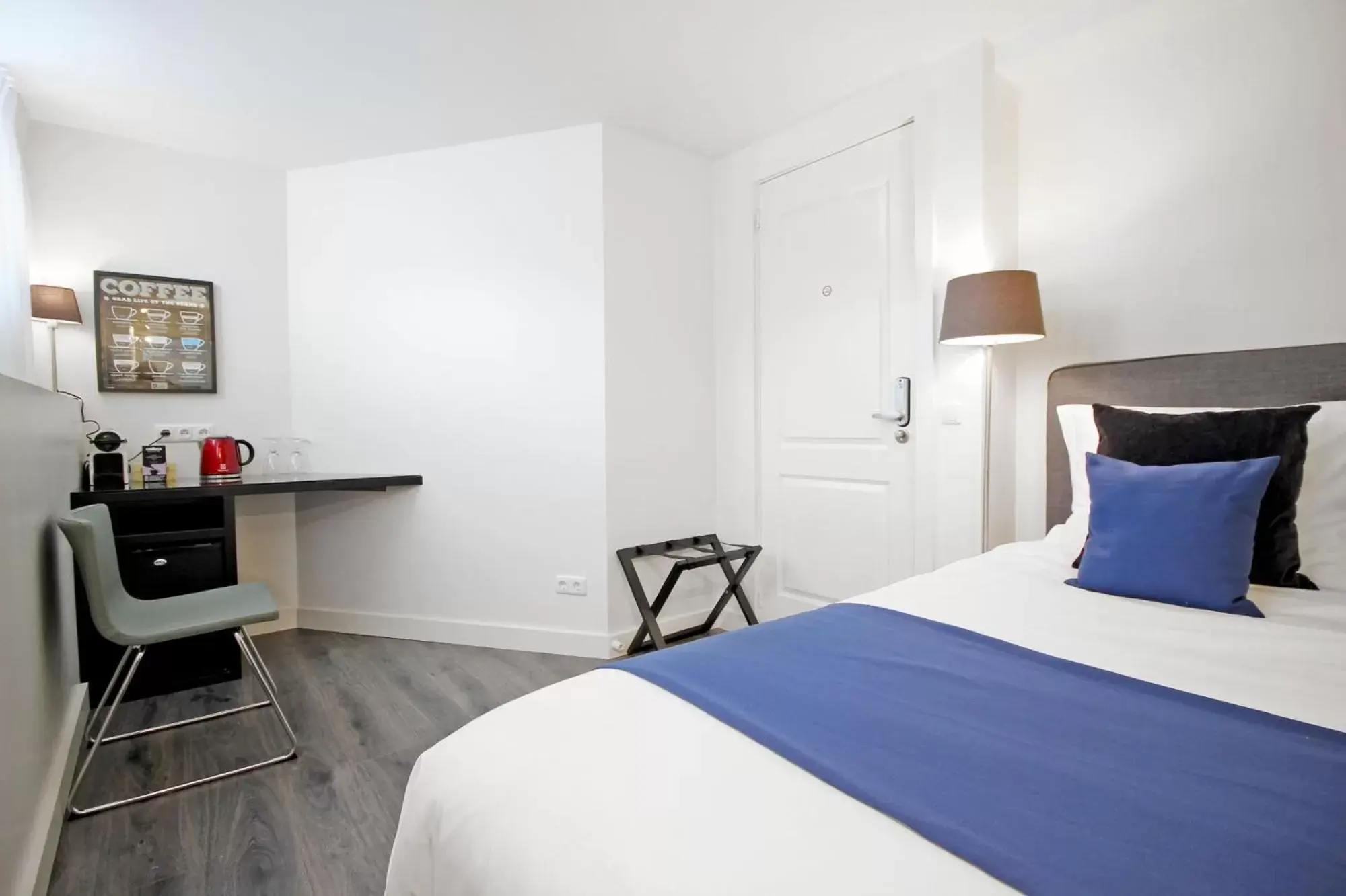 Bedroom, Bed in Romantic suite in Jordaan near CS