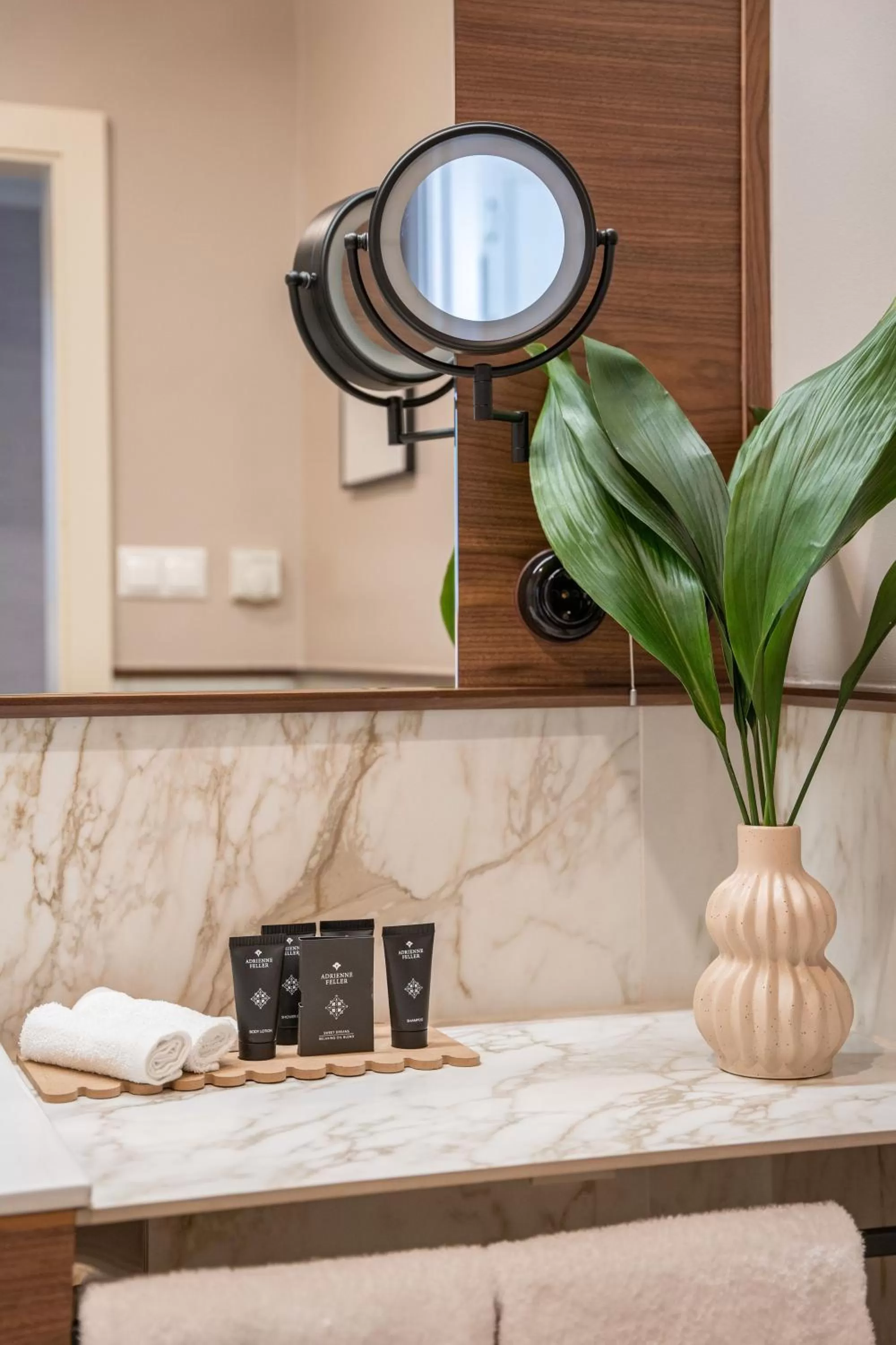 Bathroom in Queen's Court Hotel & Residence