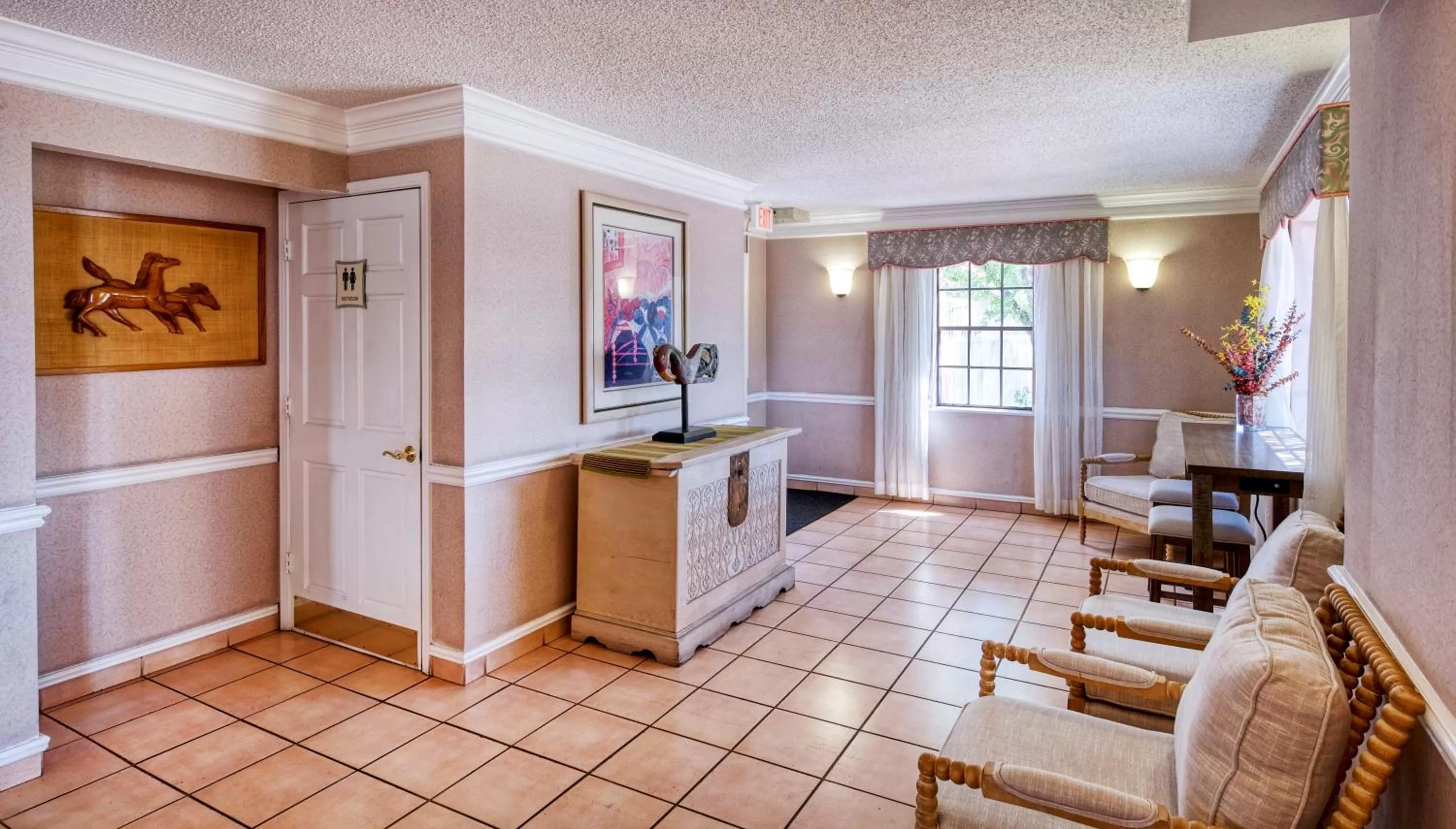 Lobby or reception in San Mateo Inn