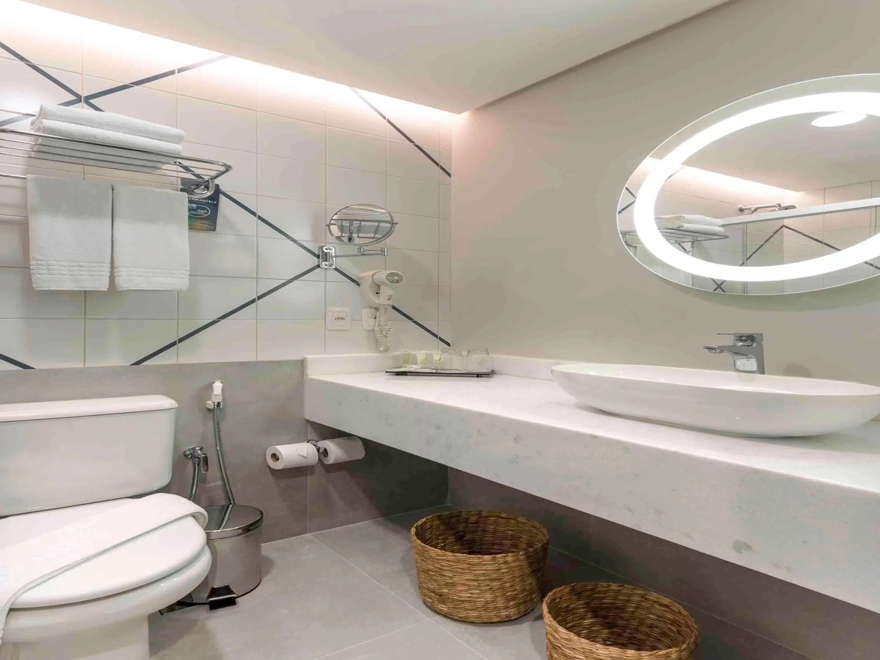 Photo of the whole room in Novotel Salvador Rio Vermelho