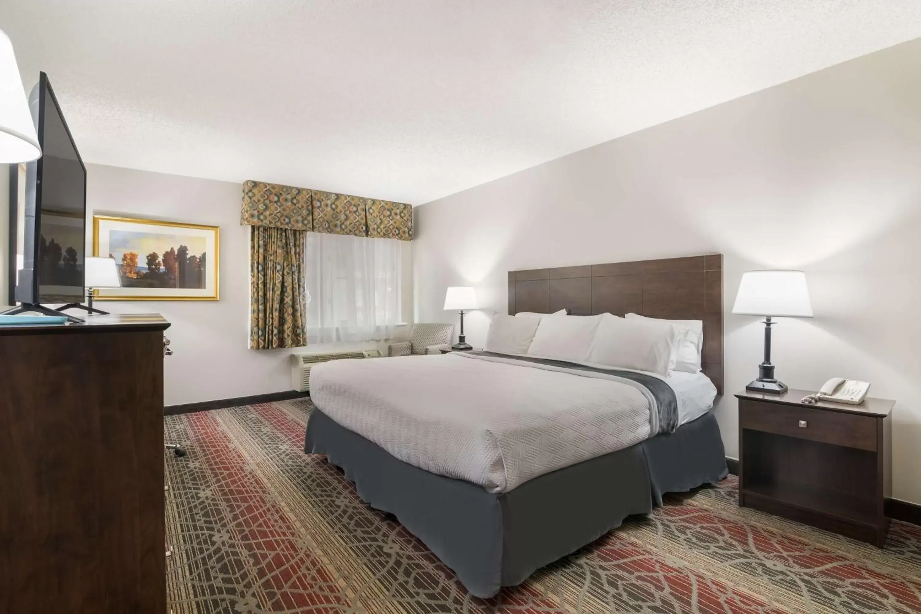Bedroom, Bed in Best Western Saranac Lake