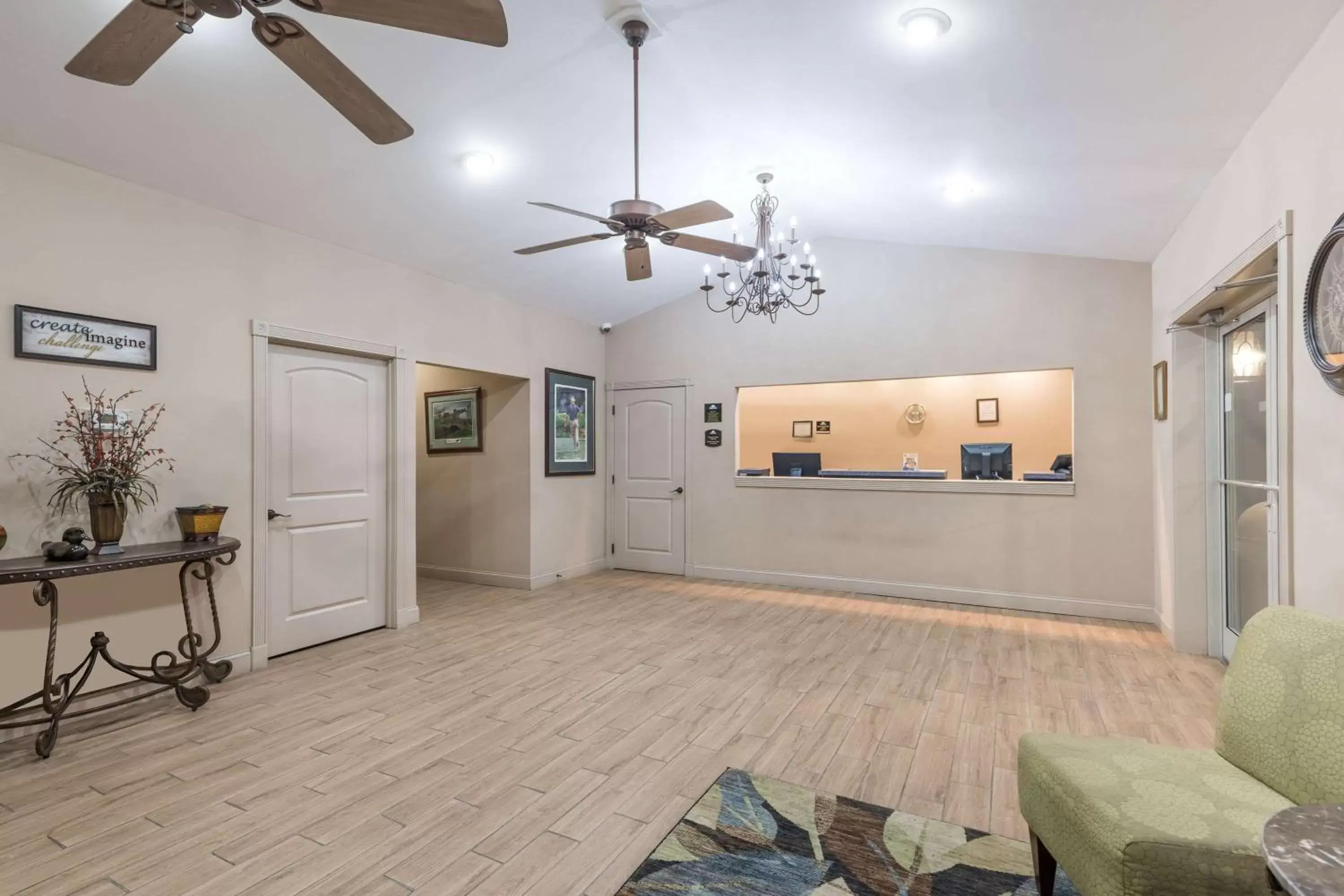 Lobby or reception in Days Inn by Wyndham Jellico - Tennessee State Line Lobby or reception in Days Inn by Wyndham Jellico - Tennessee State Line