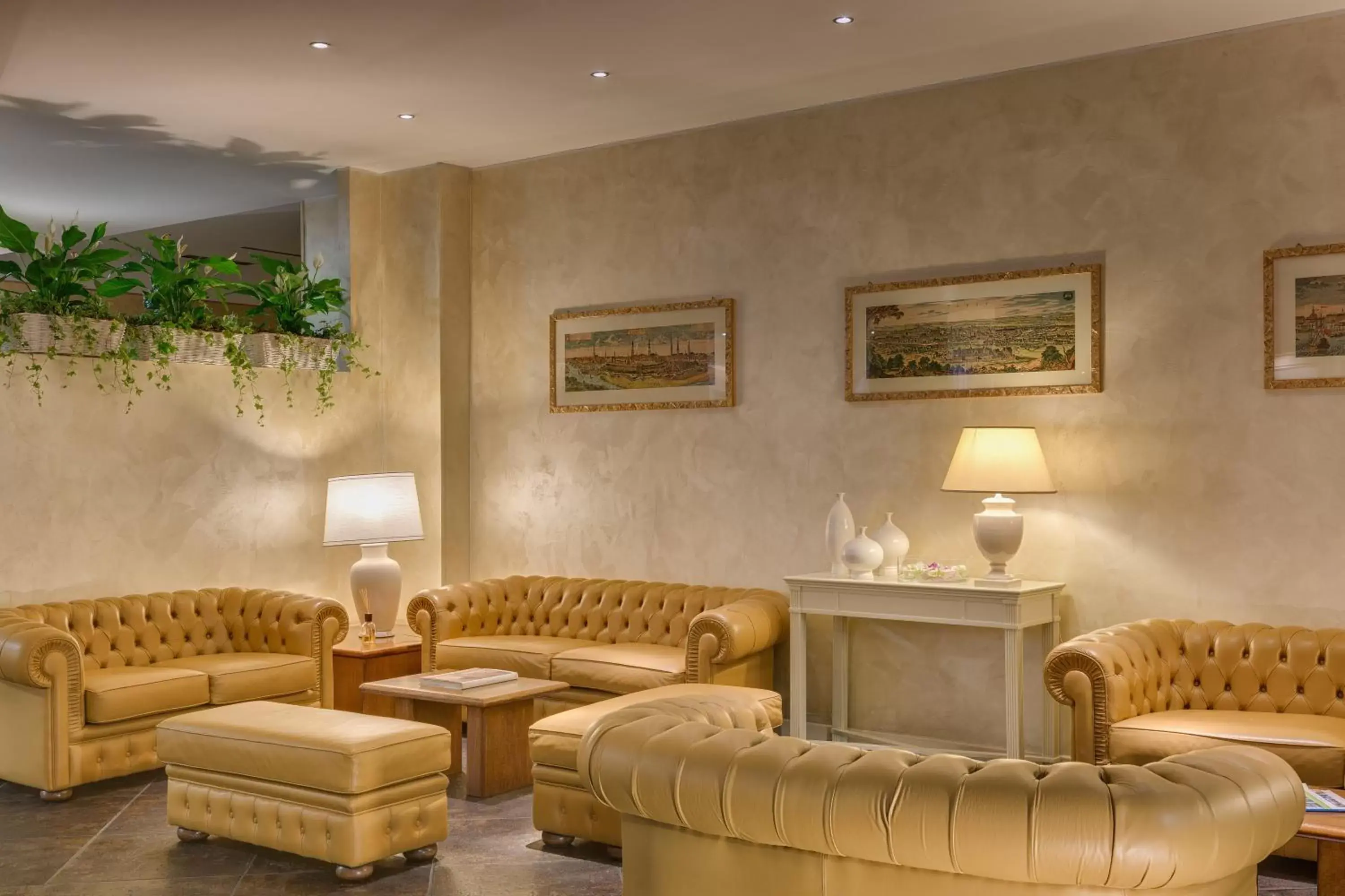 Lobby or reception, Seating Area in Hotel Continental Brescia