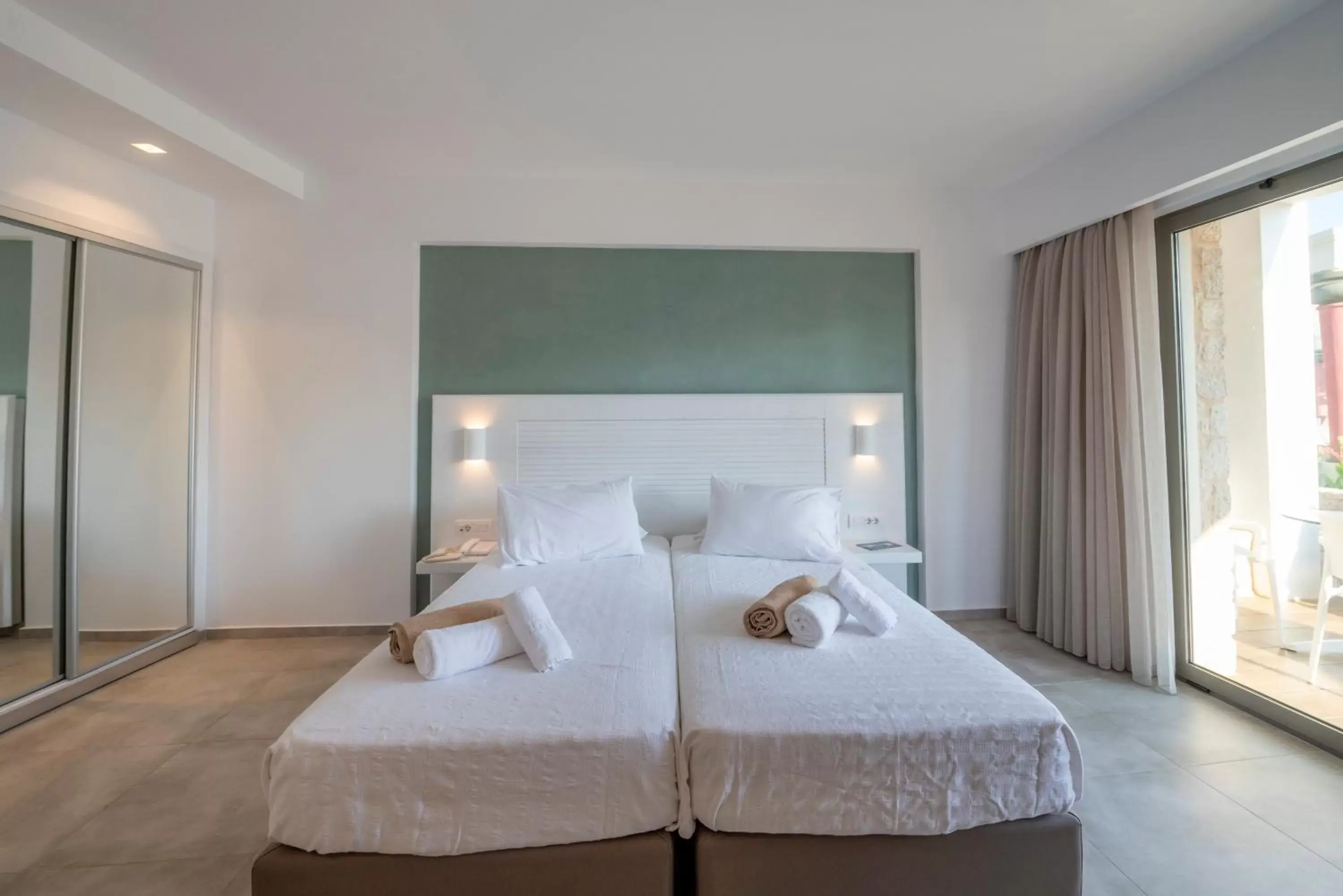 Bed in Apollon Hotel