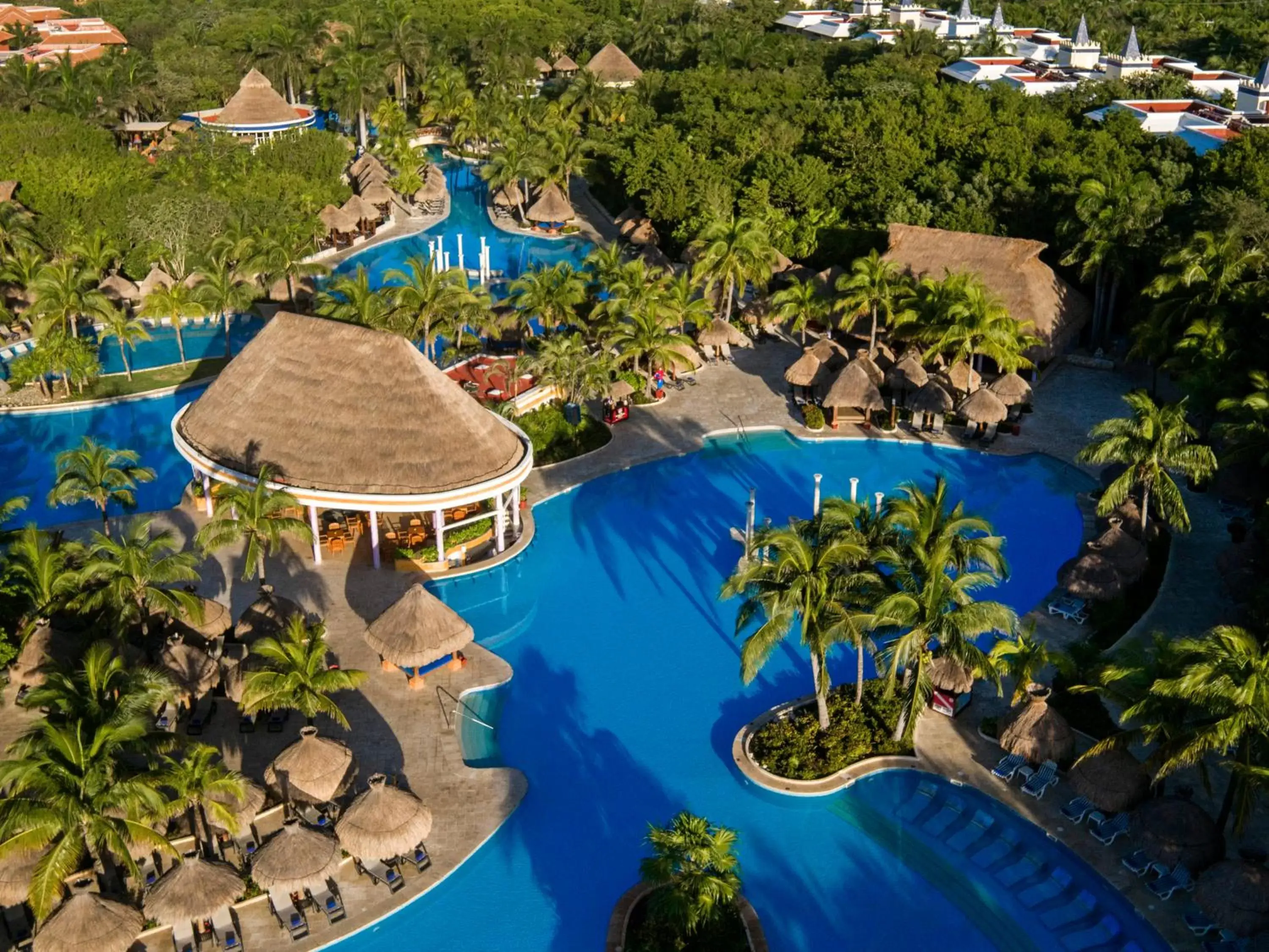 Bird's eye view in Iberostar Waves Paraíso Beach - All Inclusive Bird's eye view in Iberostar Waves Paraíso Beach - All Inclusive