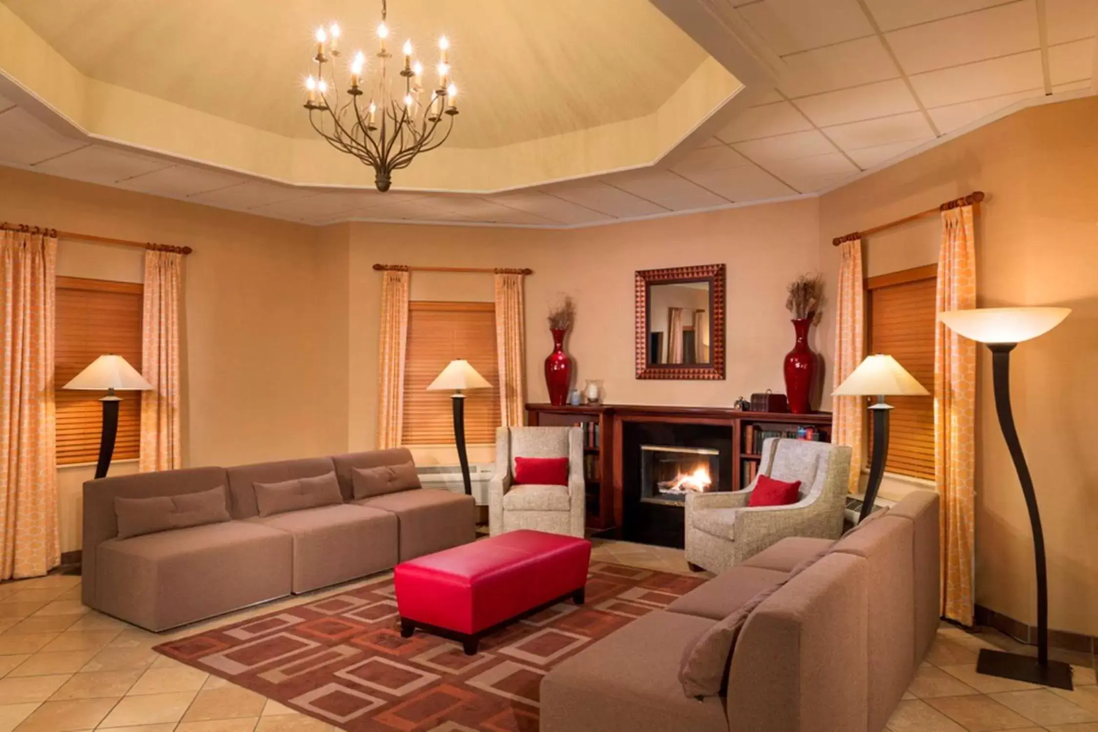 Lobby or reception, Seating Area in DoubleTree by Hilton Vancouver