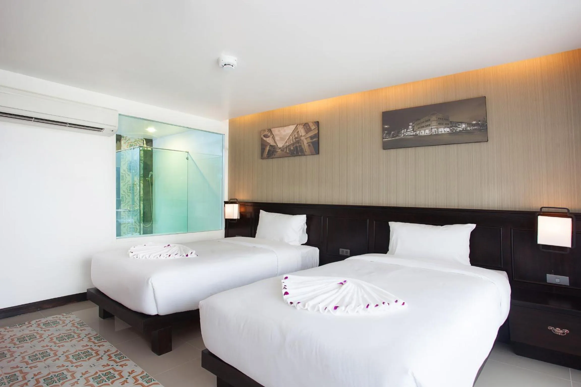 Bed in Grand Supicha City Hotel