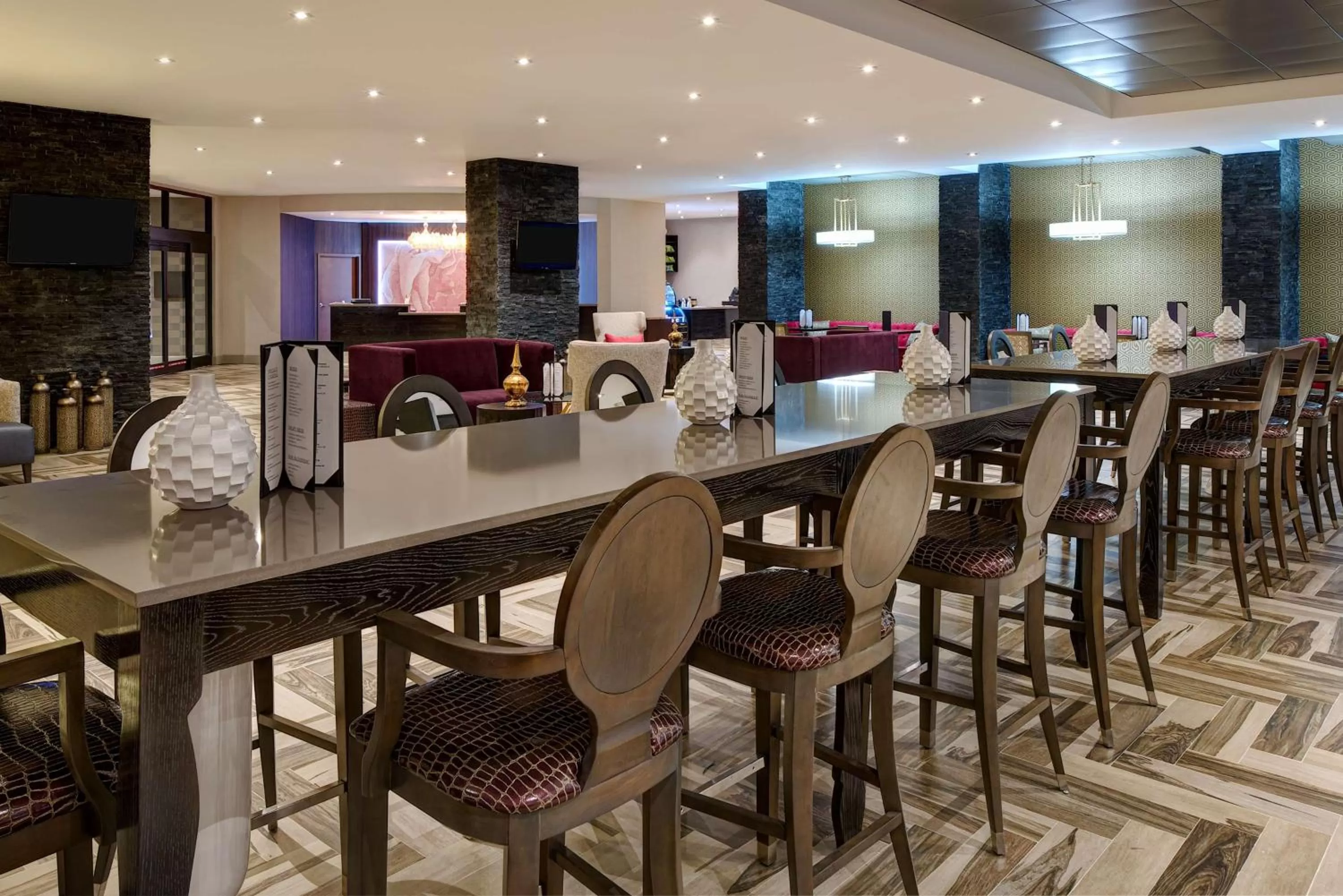 Lobby or reception in DoubleTree by Hilton Orlando East - UCF Area