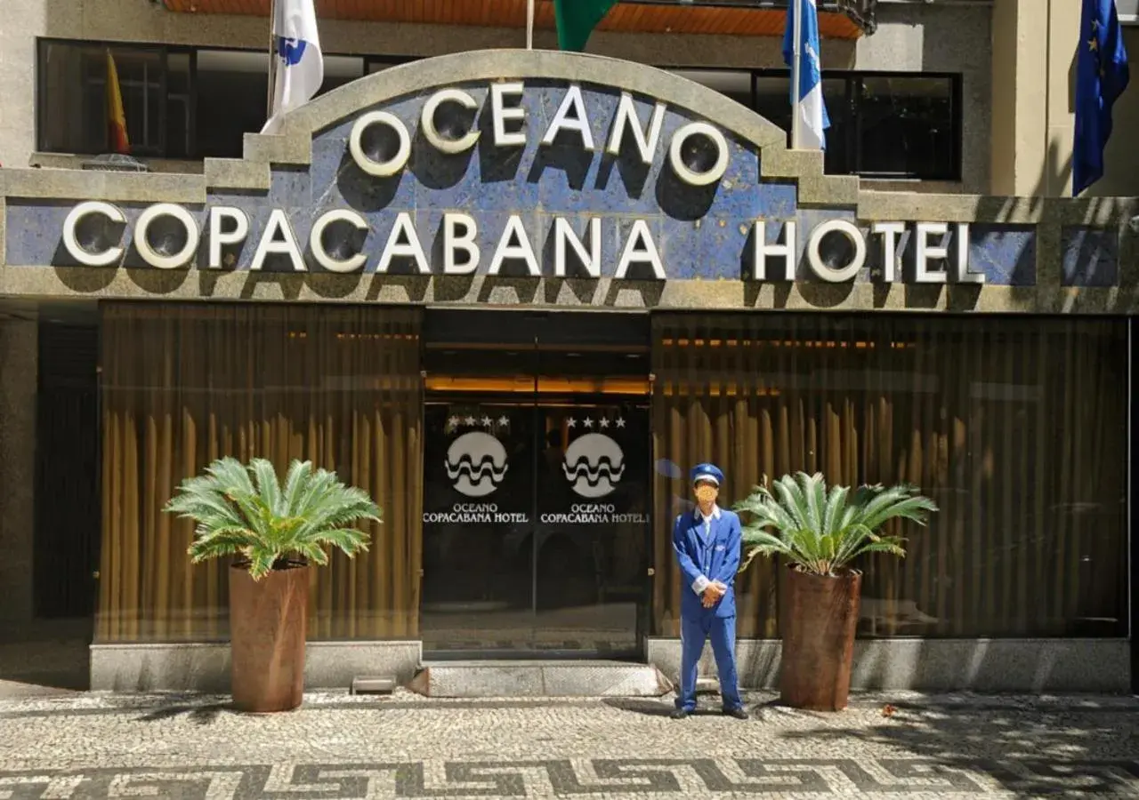 Facade/entrance in Oceano Copacabana Hotel