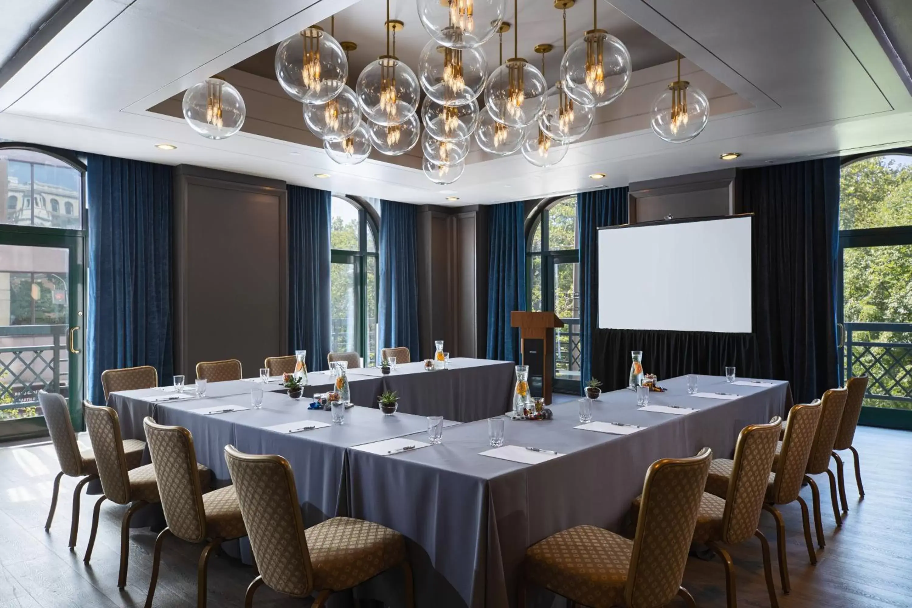 Meeting/conference room in Renaissance Philadelphia Downtown Hotel