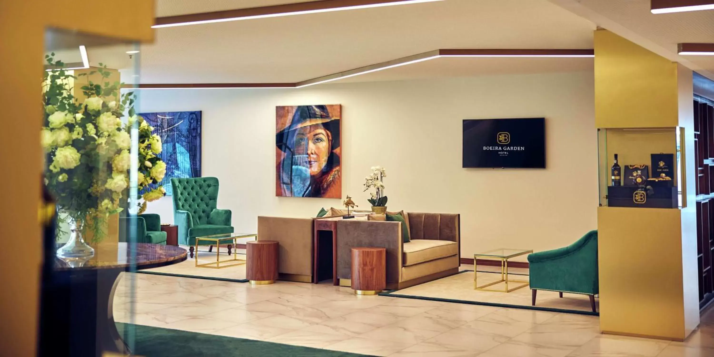 Lobby or reception, Lobby/Reception in Boeira Garden Hotel Porto Gaia, Curio Collection by Hilton