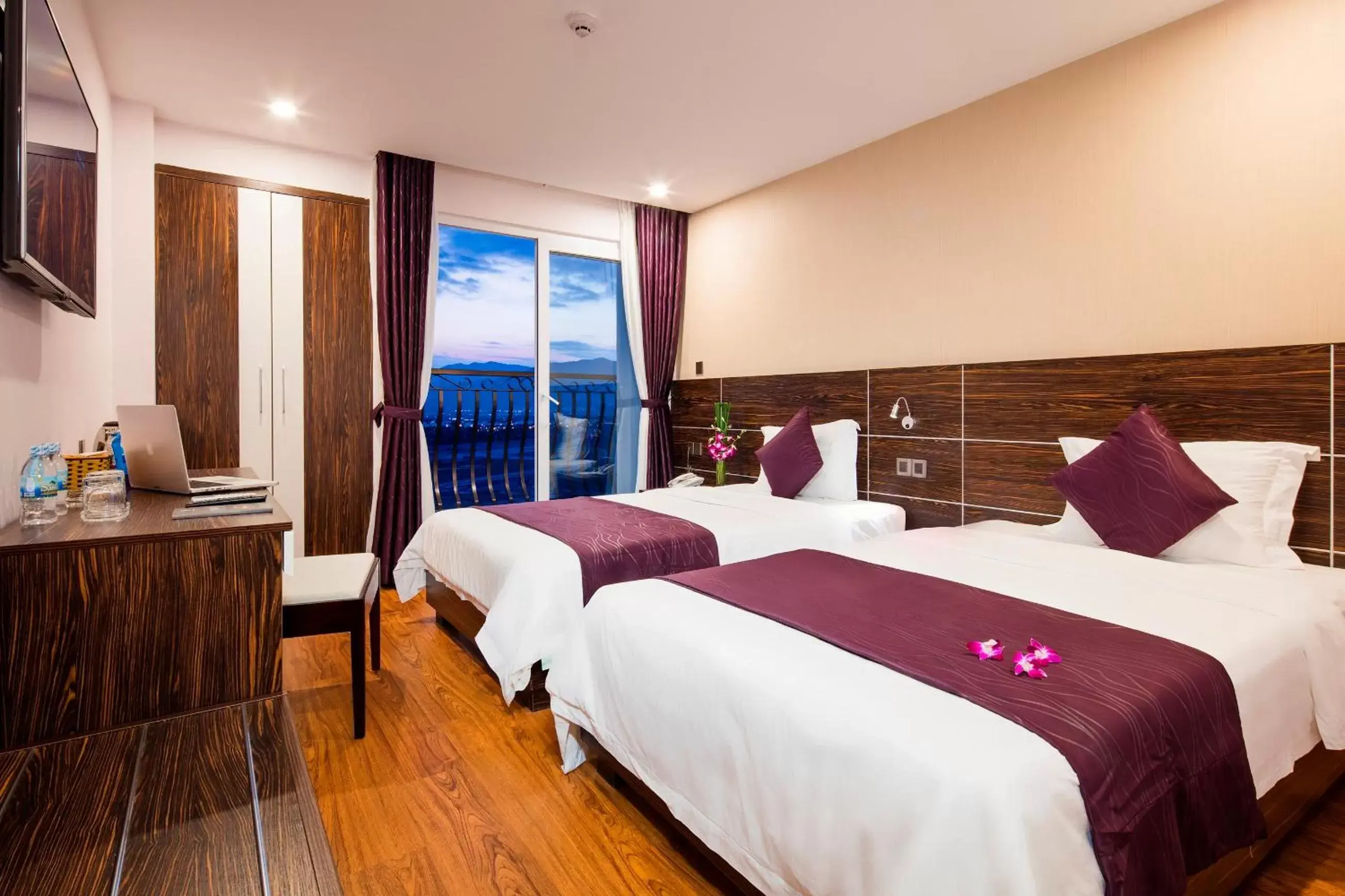 Photo of the whole room in Balcony Nha Trang Hotel