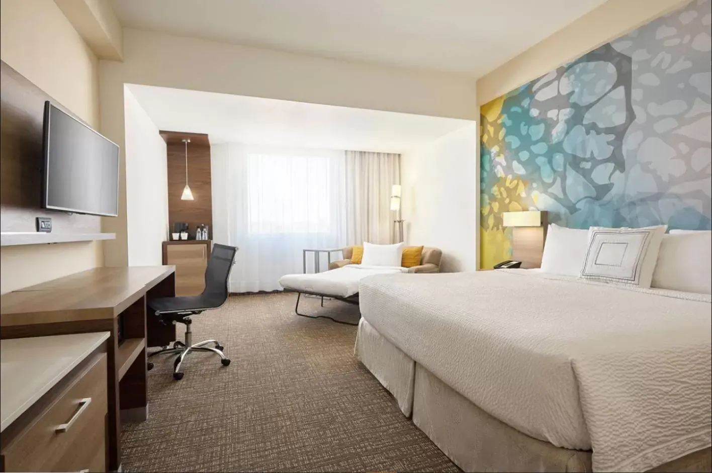 Large King Room with Sofa Bed in Courtyard by Marriott Hermosillo