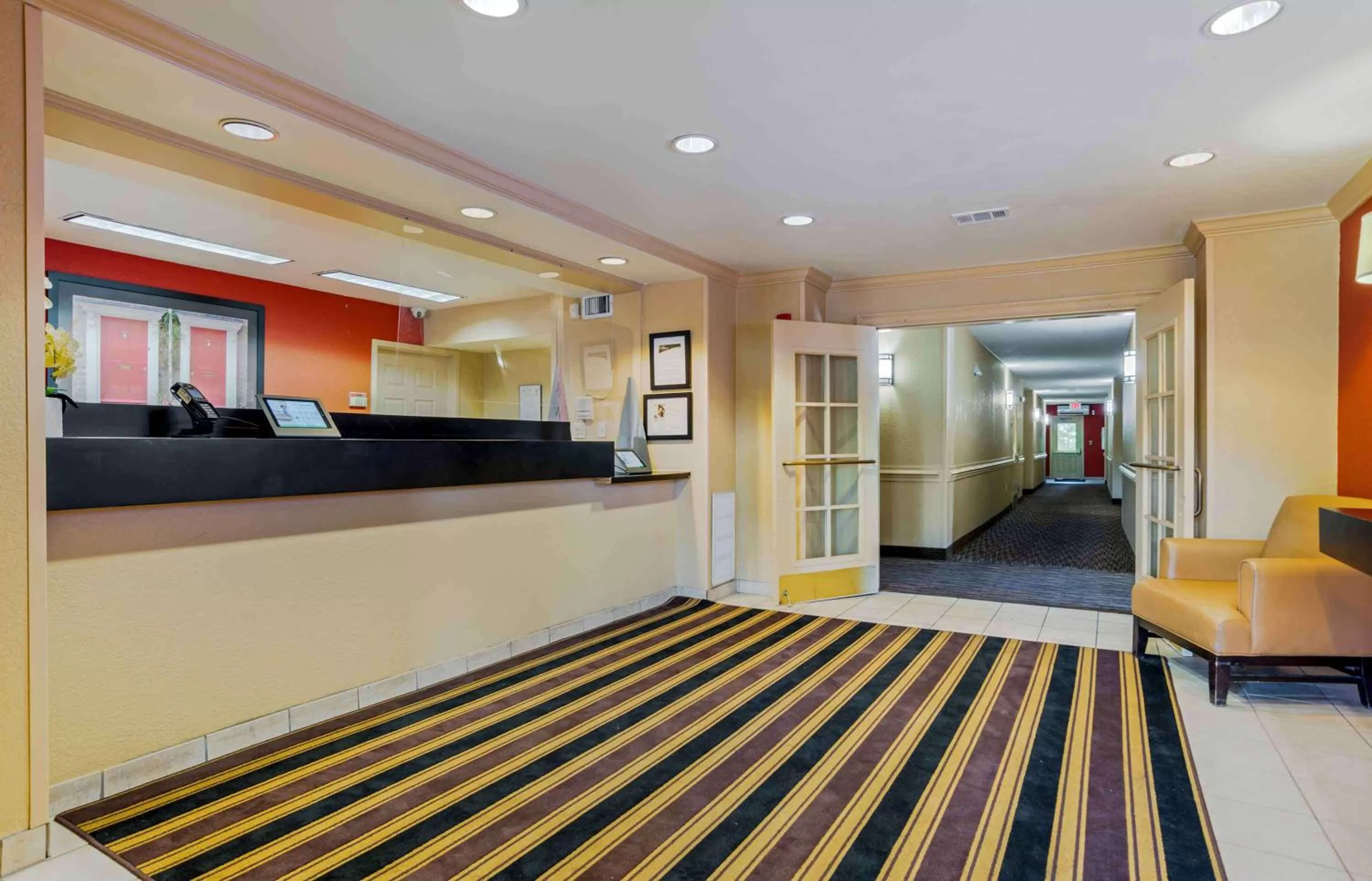 Lobby or reception, Bed in Extended Stay America Select Suites - Destin - US 98 - Emerald Coast Pkwy