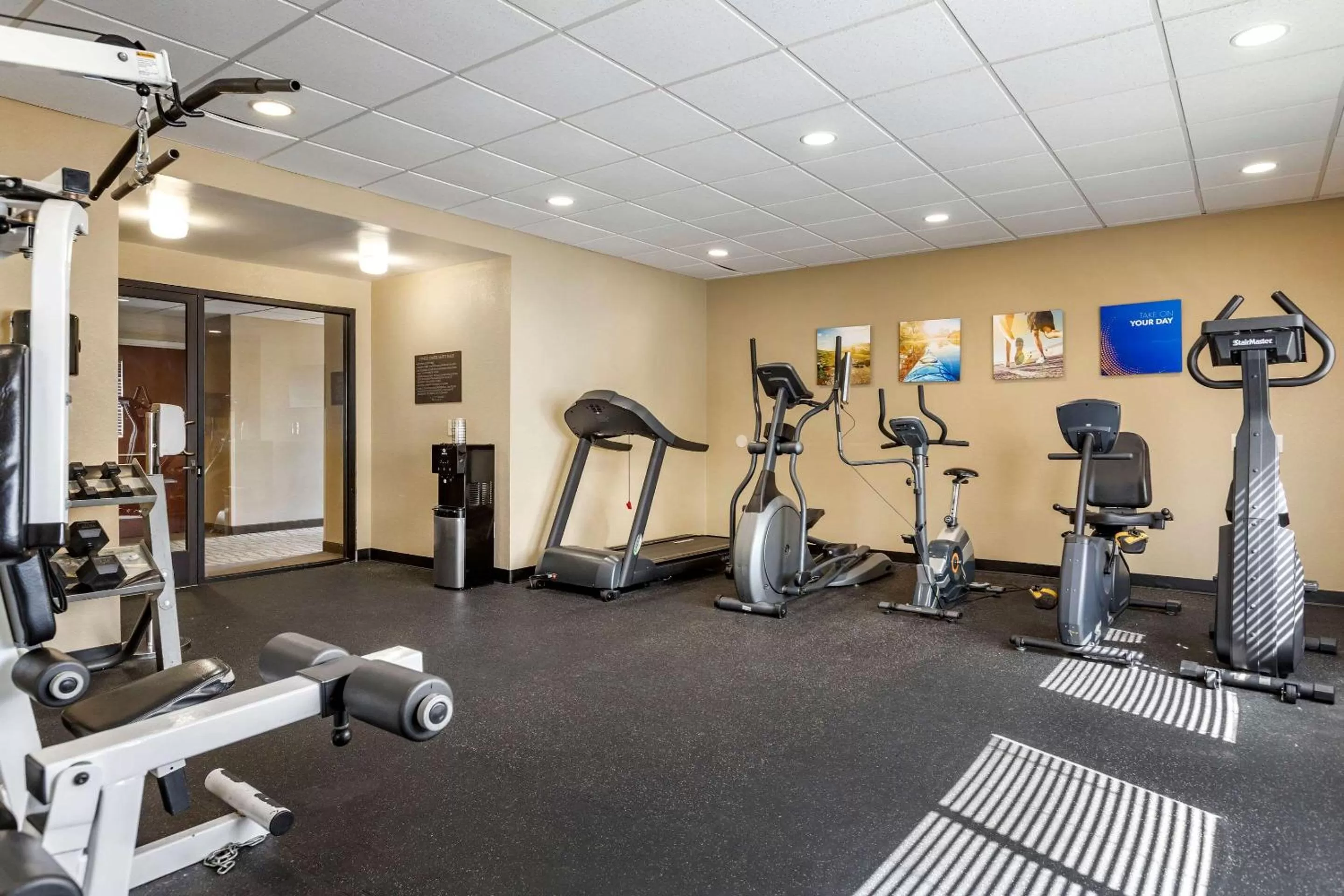 Fitness centre/facilities in Comfort Inn Warren - Detroit North