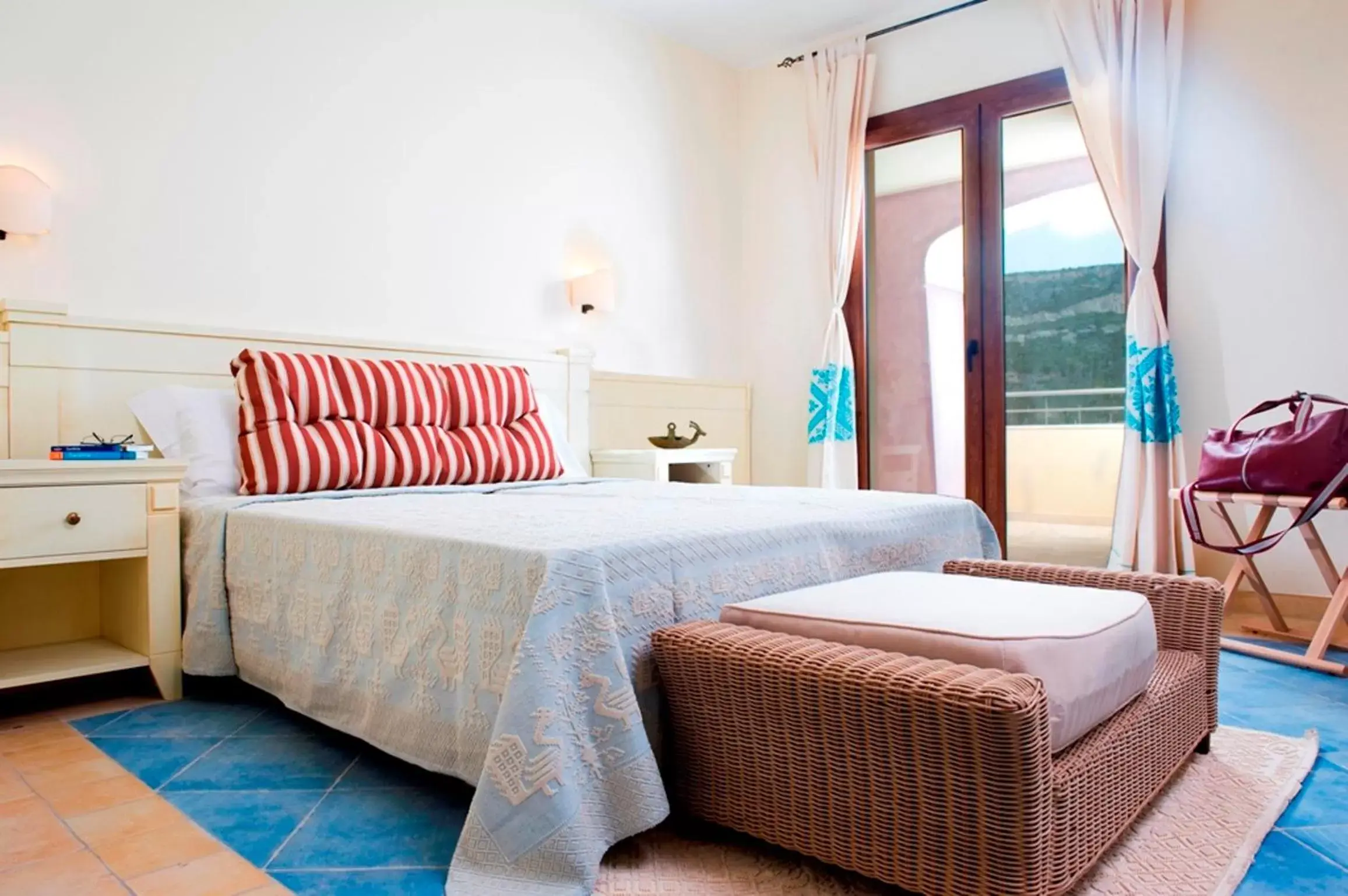 Bed in Hotel Baja Romantica