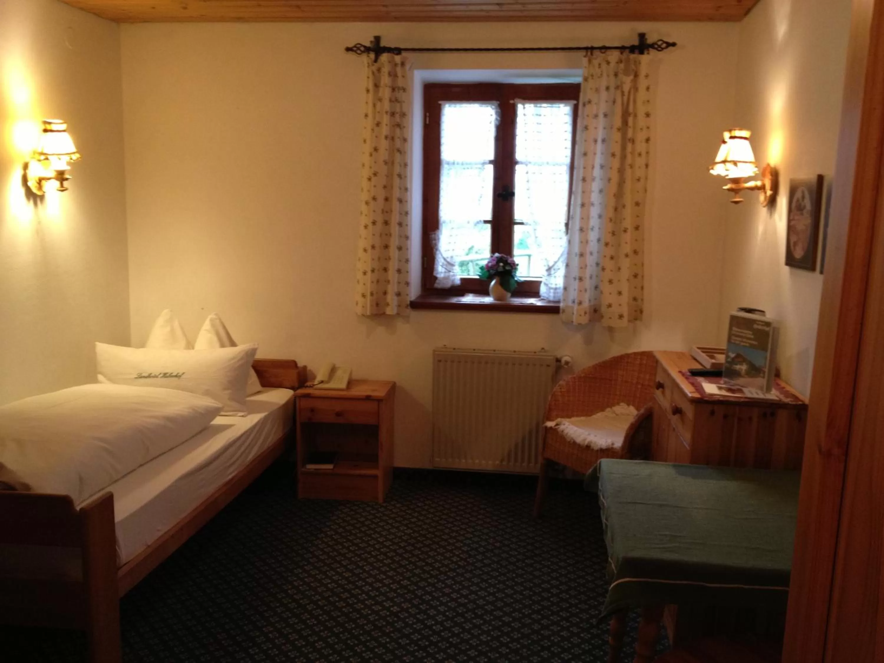 Photo of the whole room, Bed in Landhotel Huberhof
