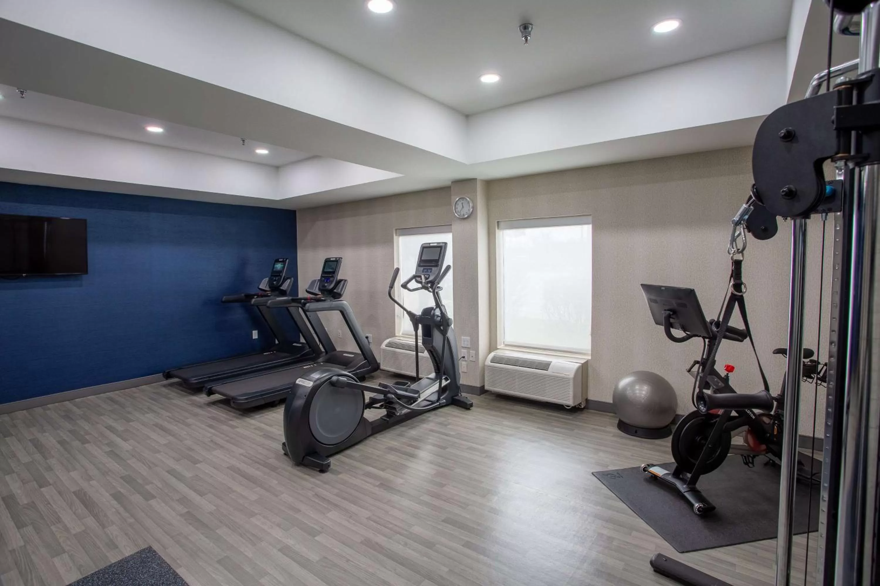 Fitness centre/facilities in Hampton Inn Springfield
