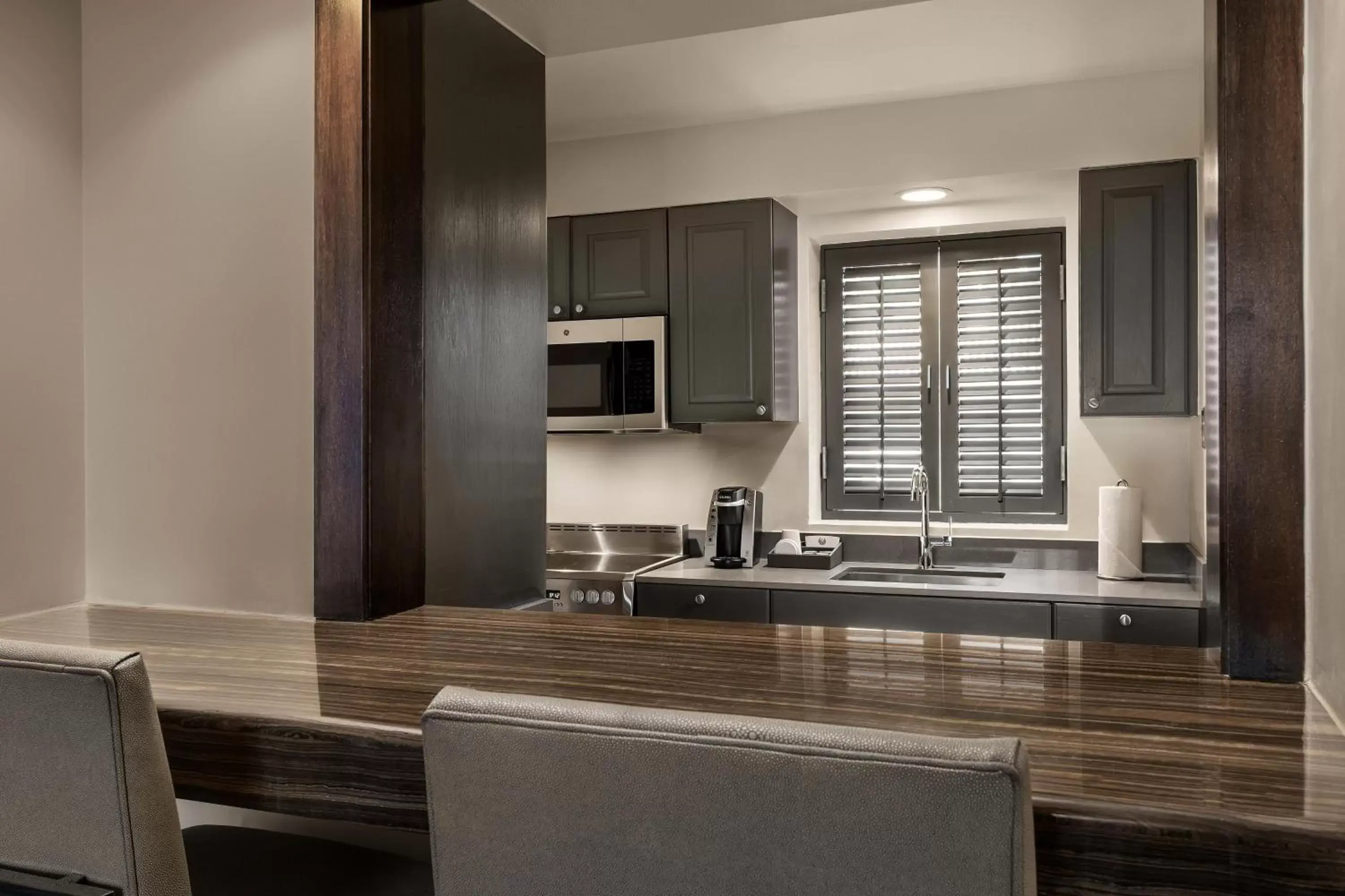 Kitchen or kitchenette, Kitchen/Kitchenette in The Phoenician, a Luxury Collection Resort, Scottsdale