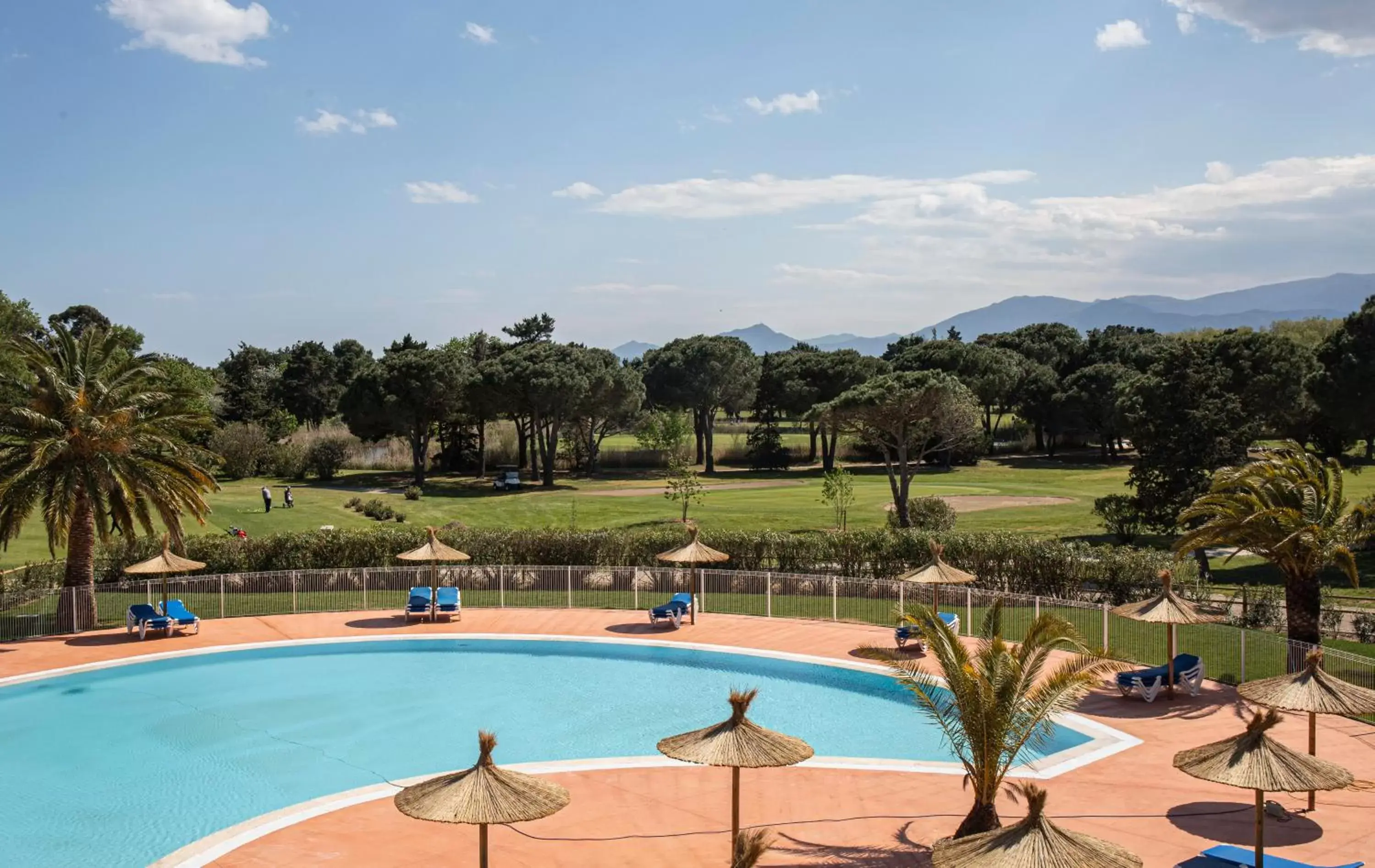 Nearby landmark, Pool View in Résidence Pierre & Vacances Premium Horizon Golf