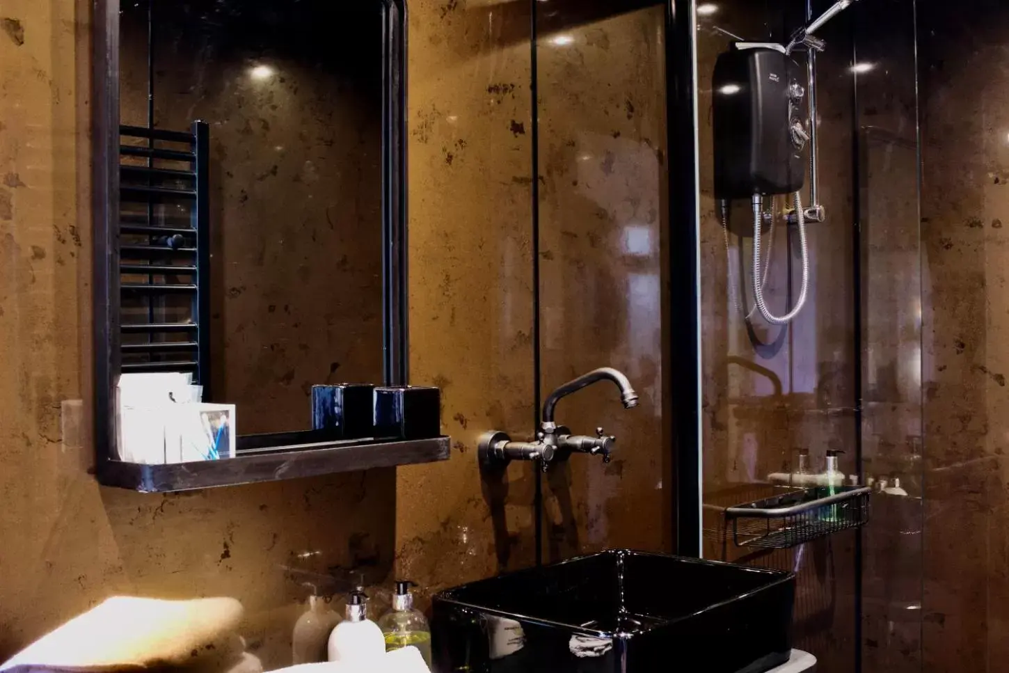 Shower, Bathroom in Gower View Luxury Bed & Breakfast