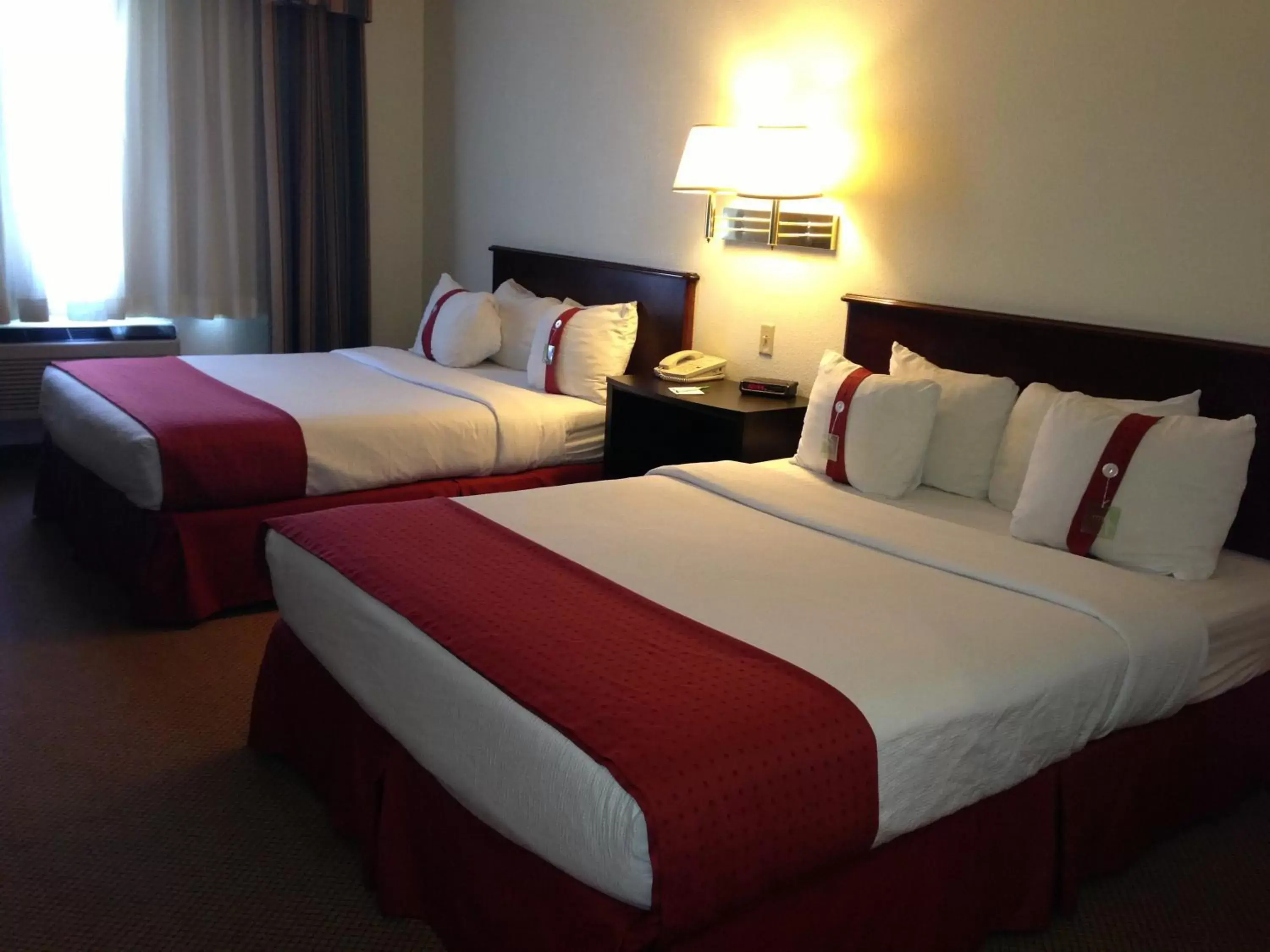 Bed in Ramada by Wyndham Williams/Grand Canyon Area