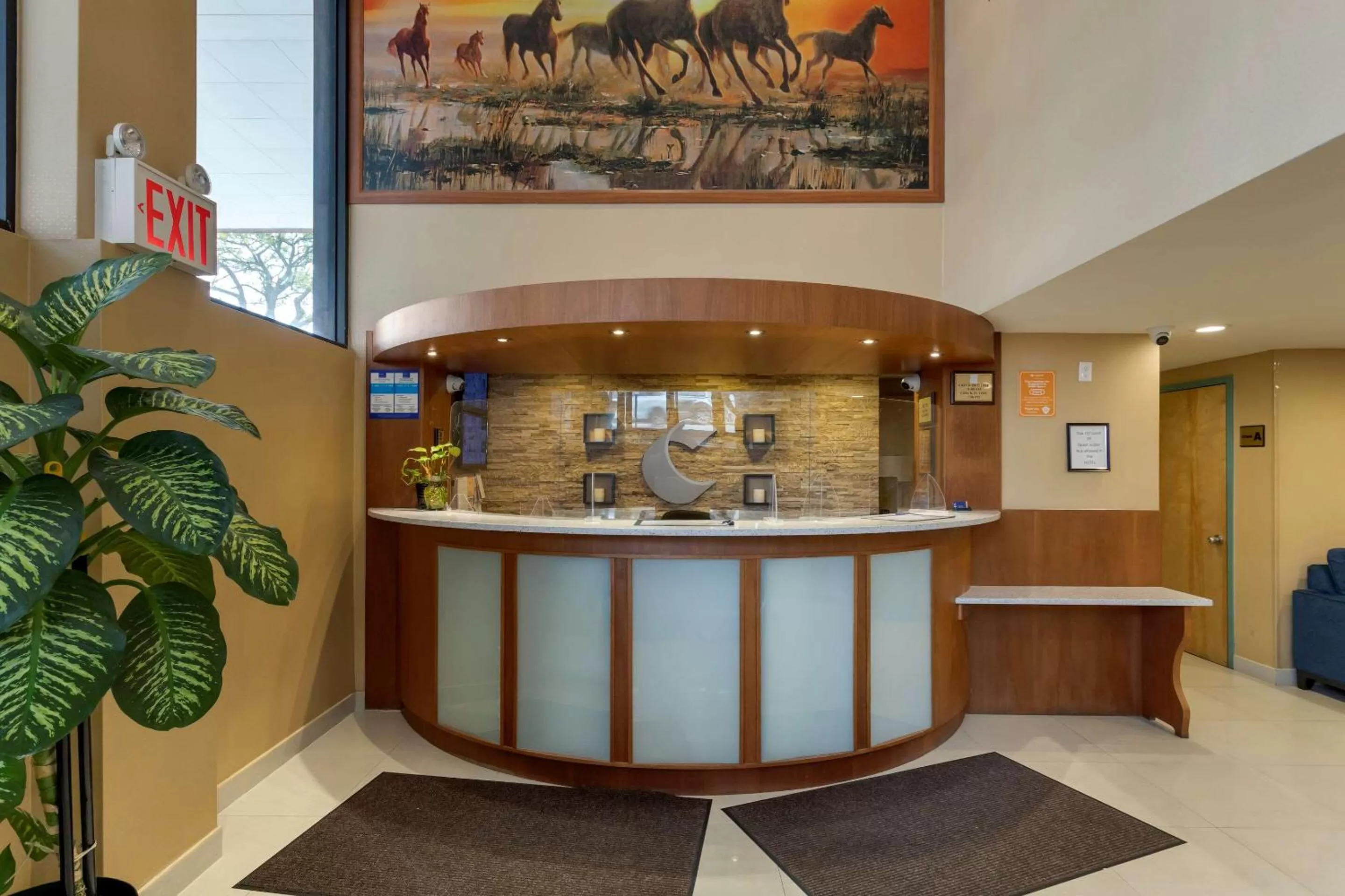 Lobby or reception in Comfort Inn Brooklyn