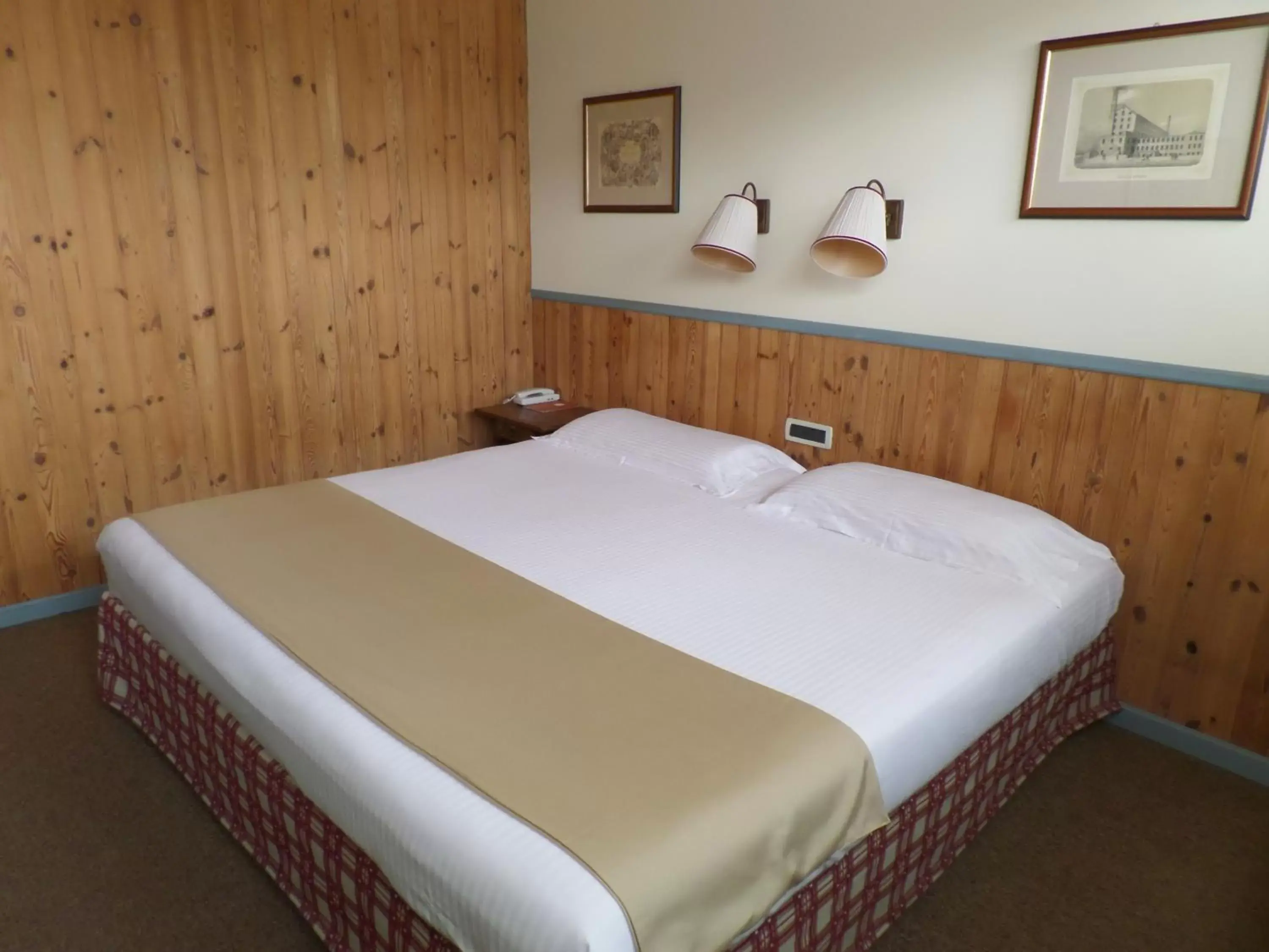 Bed, Room Photo in Hotel Miramonti