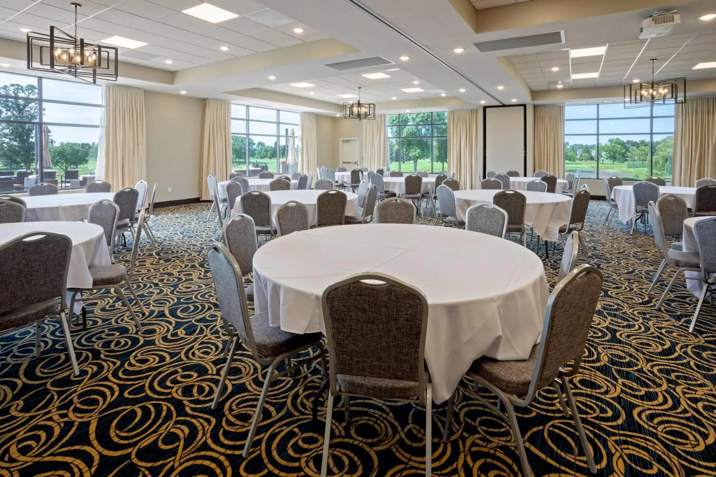 Banquet/Function facilities in GrandStay Hotel & Suites