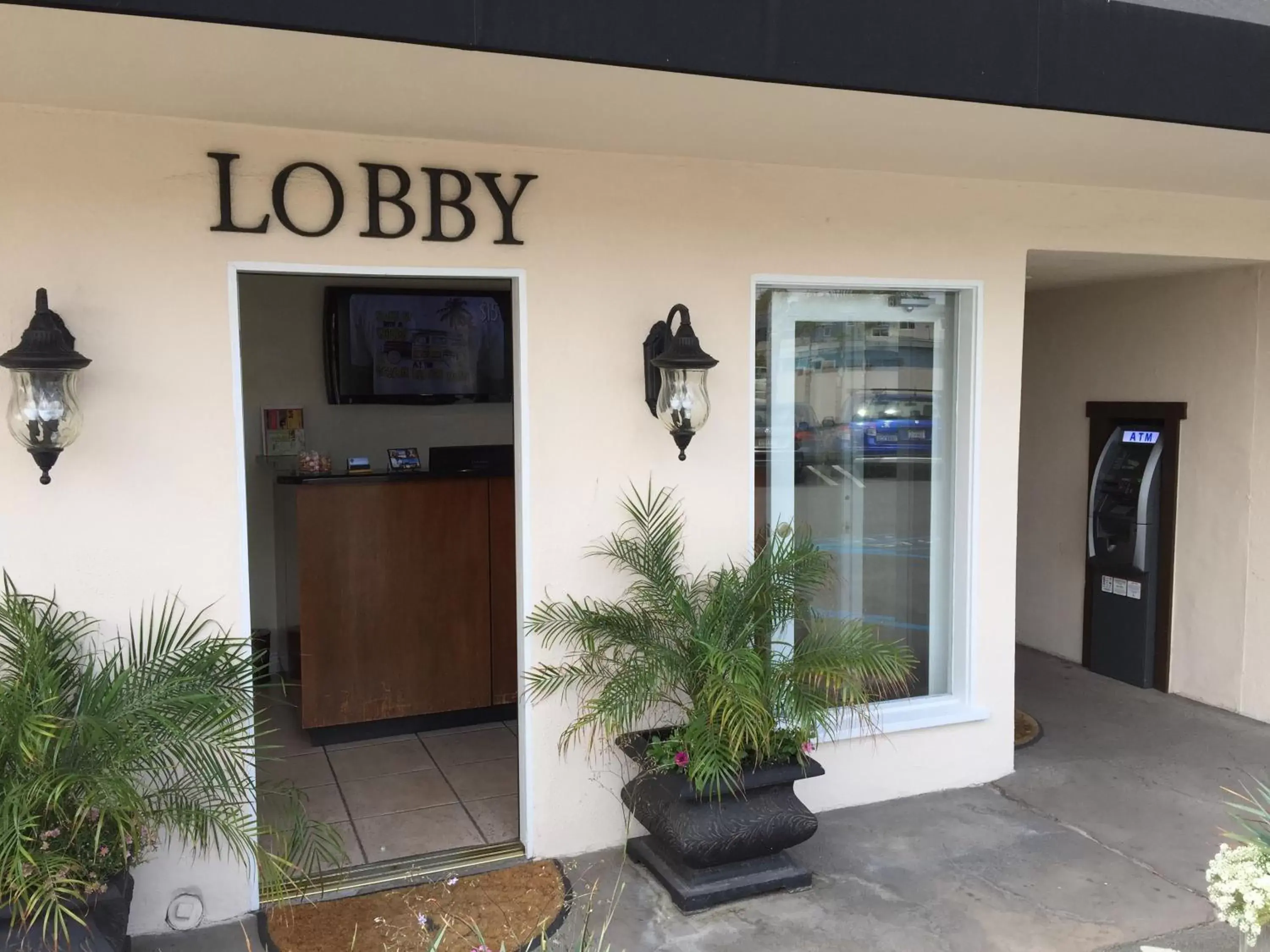 Facade/entrance in Ocean Beach Hotel