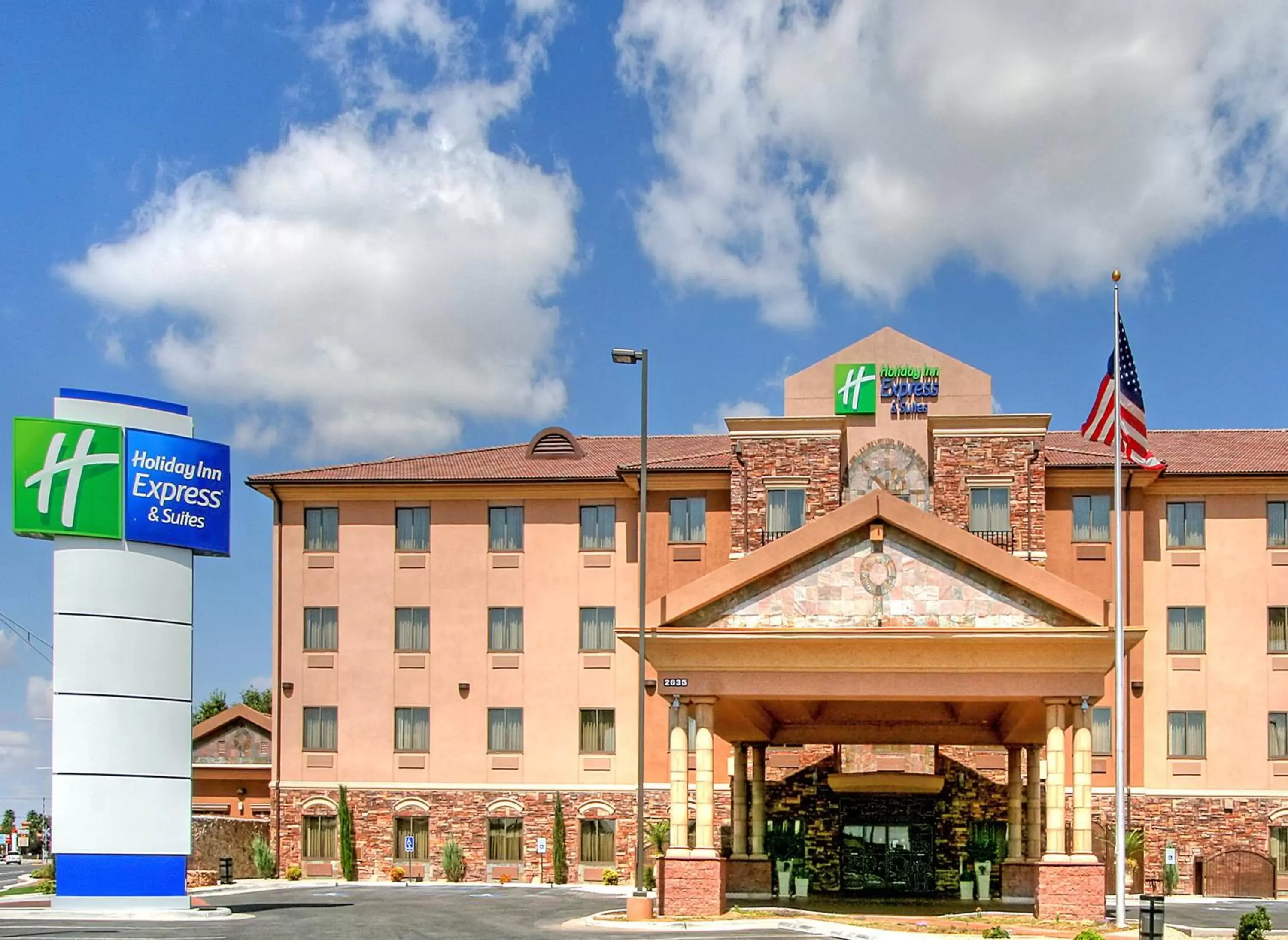 Property building in Holiday Inn Express Hotel & Suites Las Cruces by IHG Property building in Holiday Inn Express Hotel & Suites Las Cruces by IHG