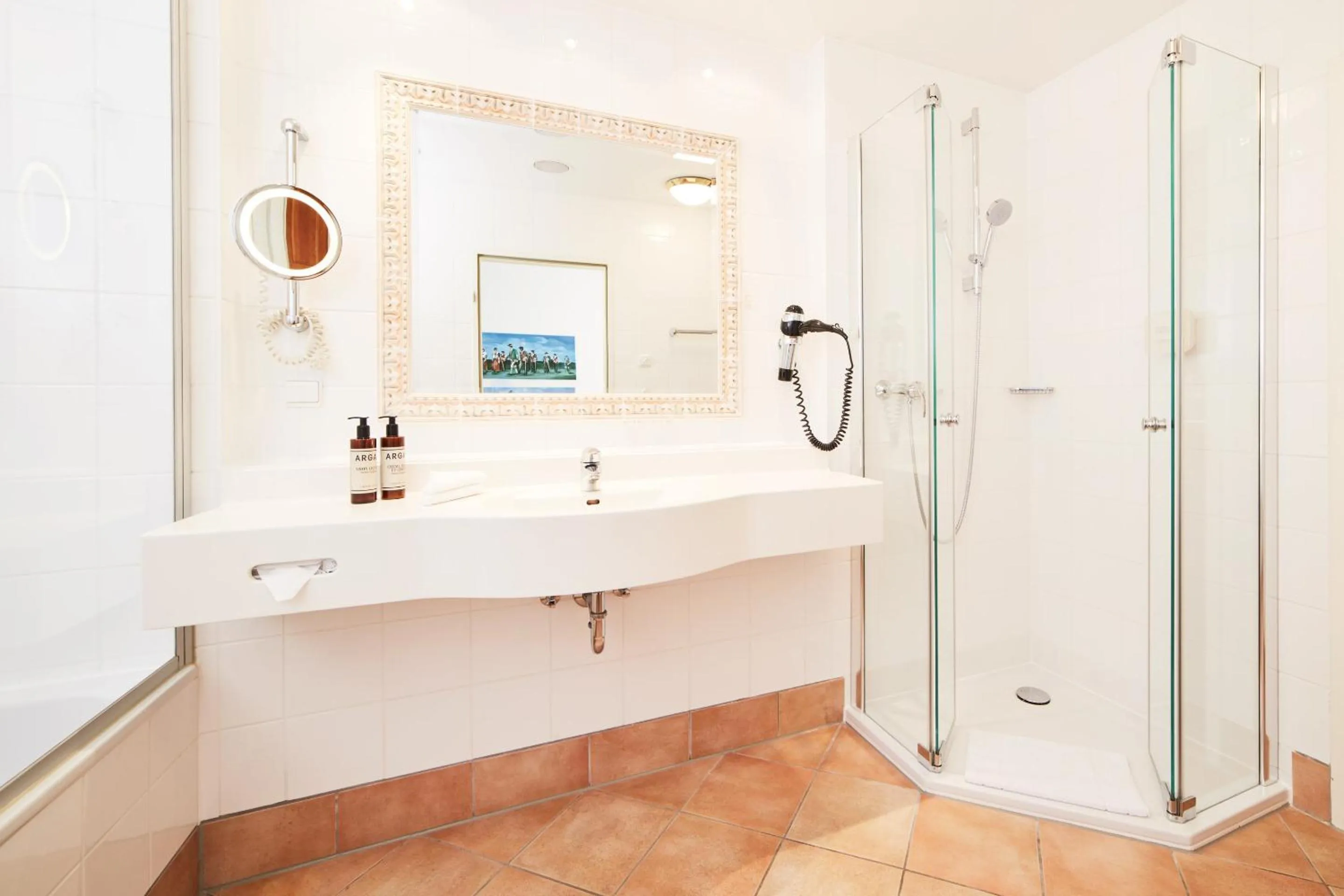 Shower in Hotel Prinzregent München Messe