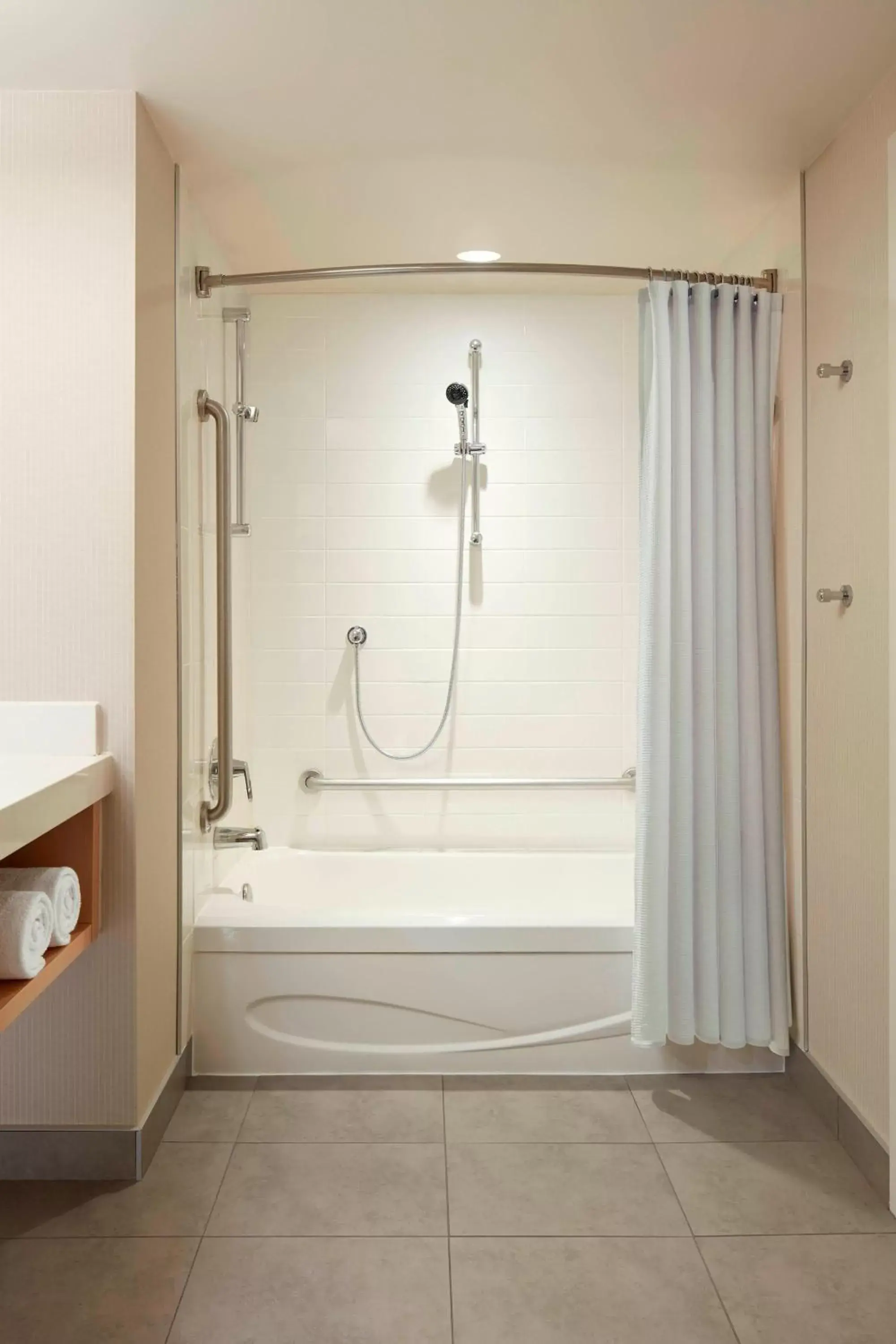 Bathroom in Delta Hotels by Marriott Montreal
