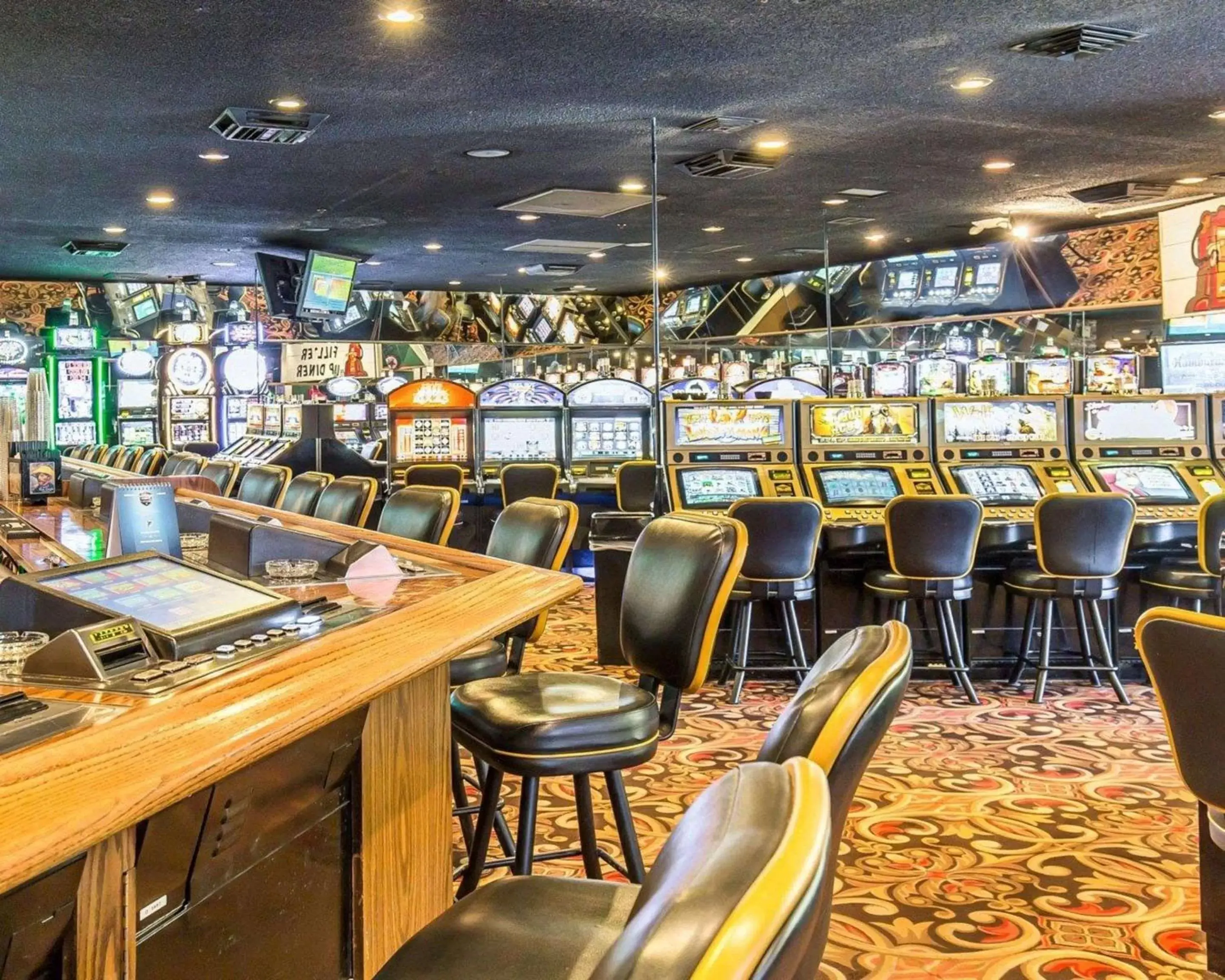 Other, Casino in Quality Inn Winnemucca- Model T Casino