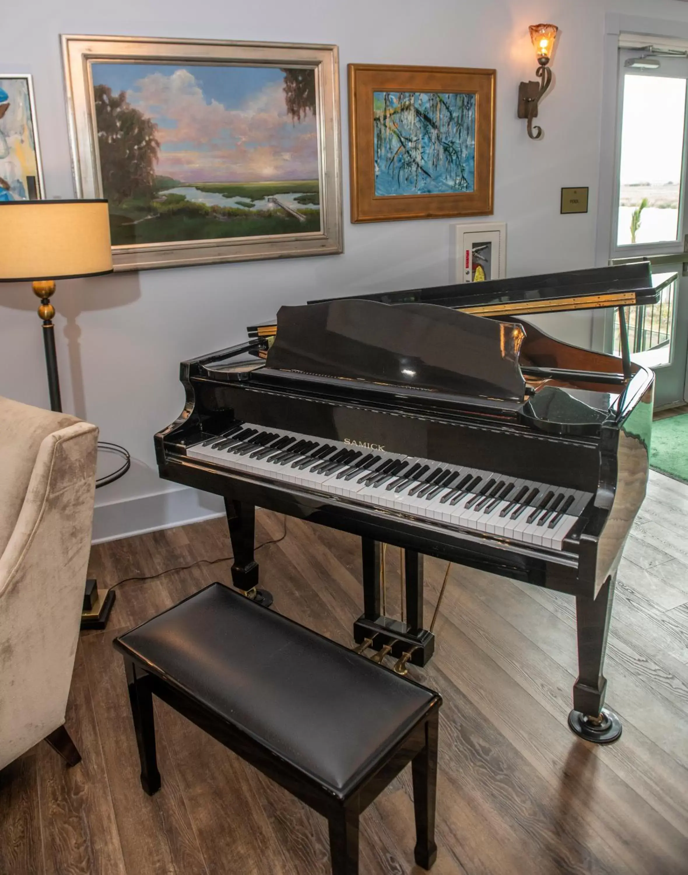 Property building in Oaks on the River Property building in Oaks on the River