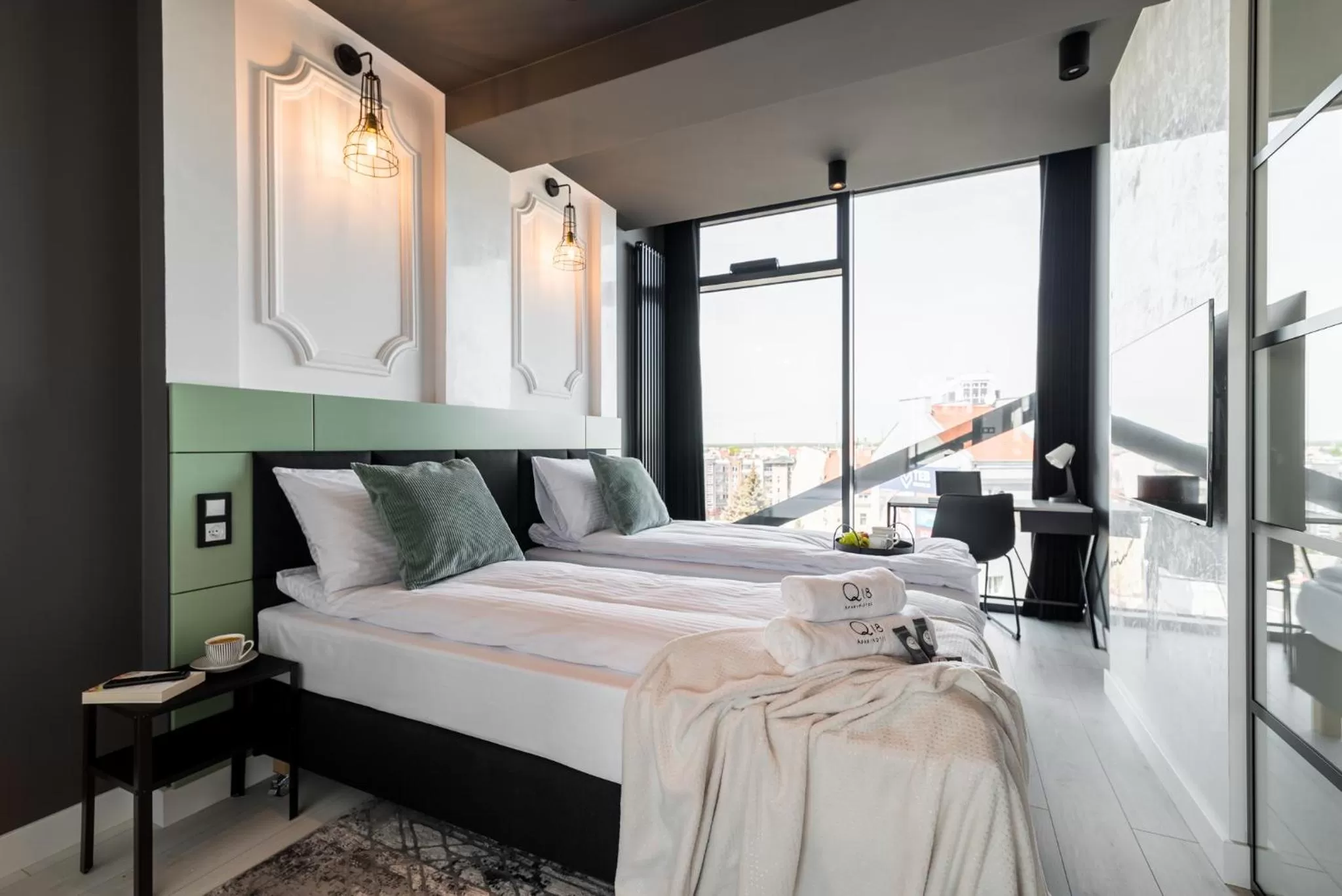 Bed in Q18 ApartHotel